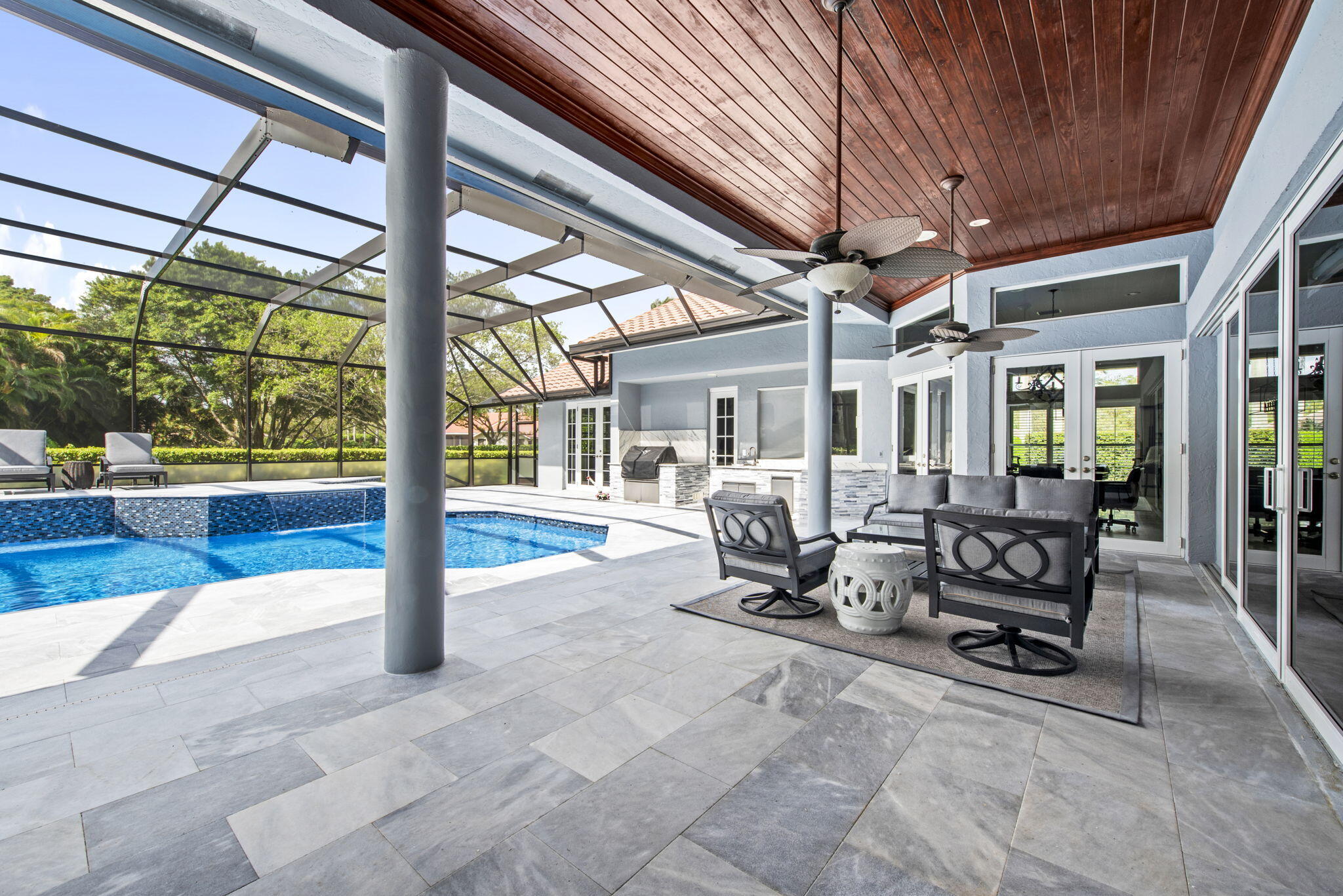 PARKLAND LAKES - Residential