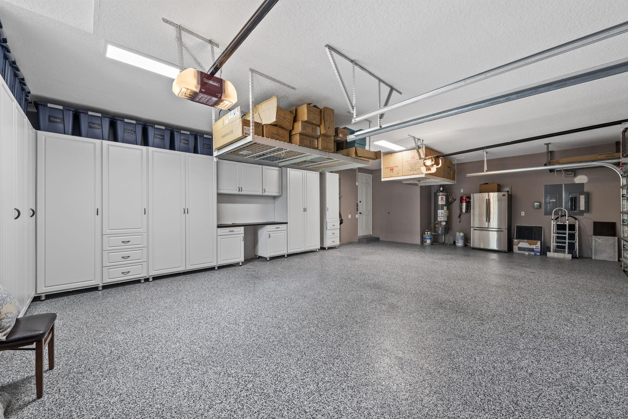 PARKLAND LAKES - Residential