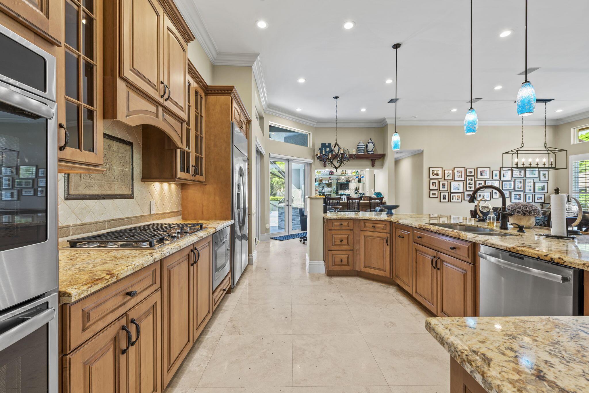 PARKLAND LAKES - Residential