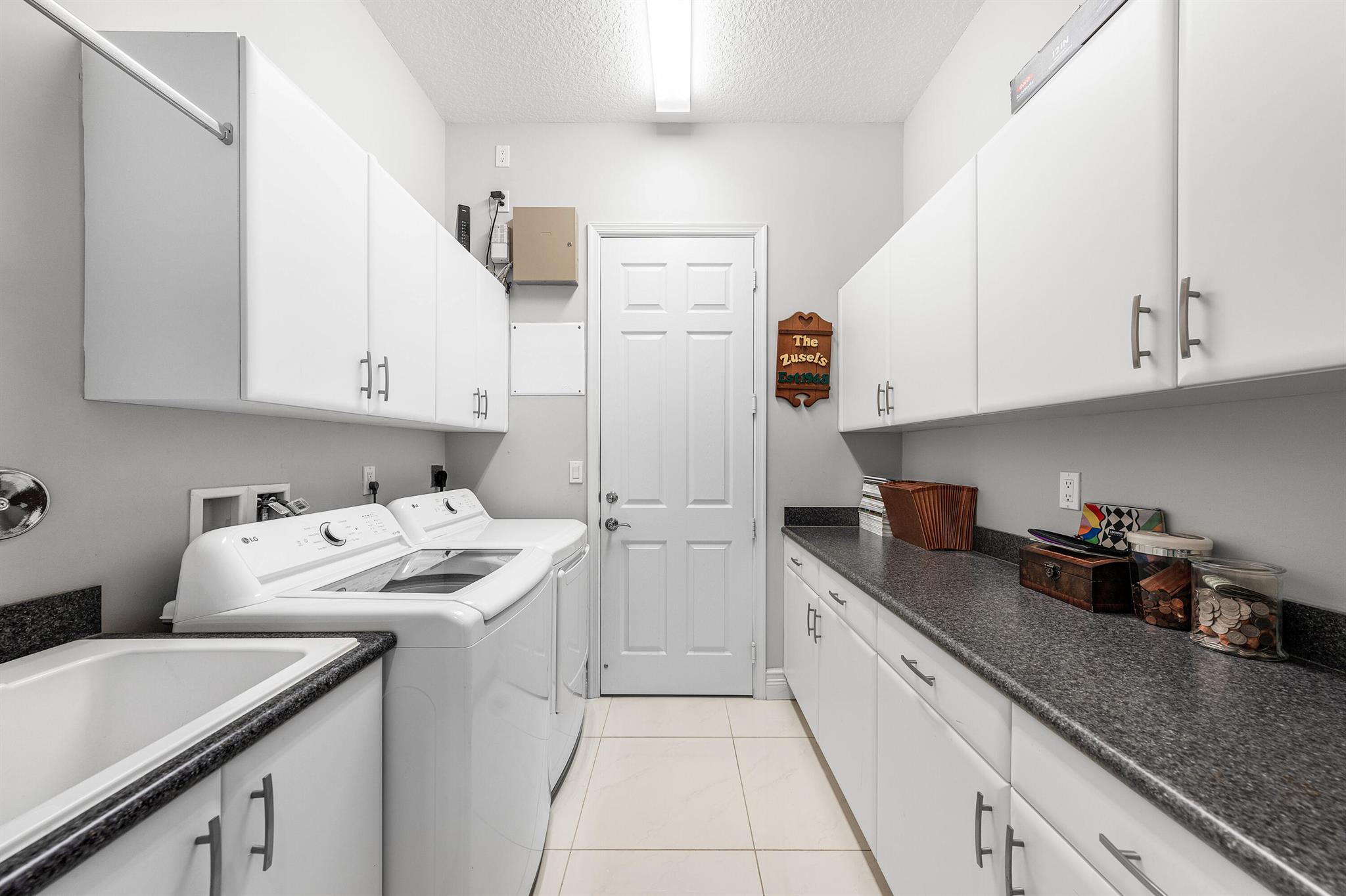 Valencia Cove - Residential