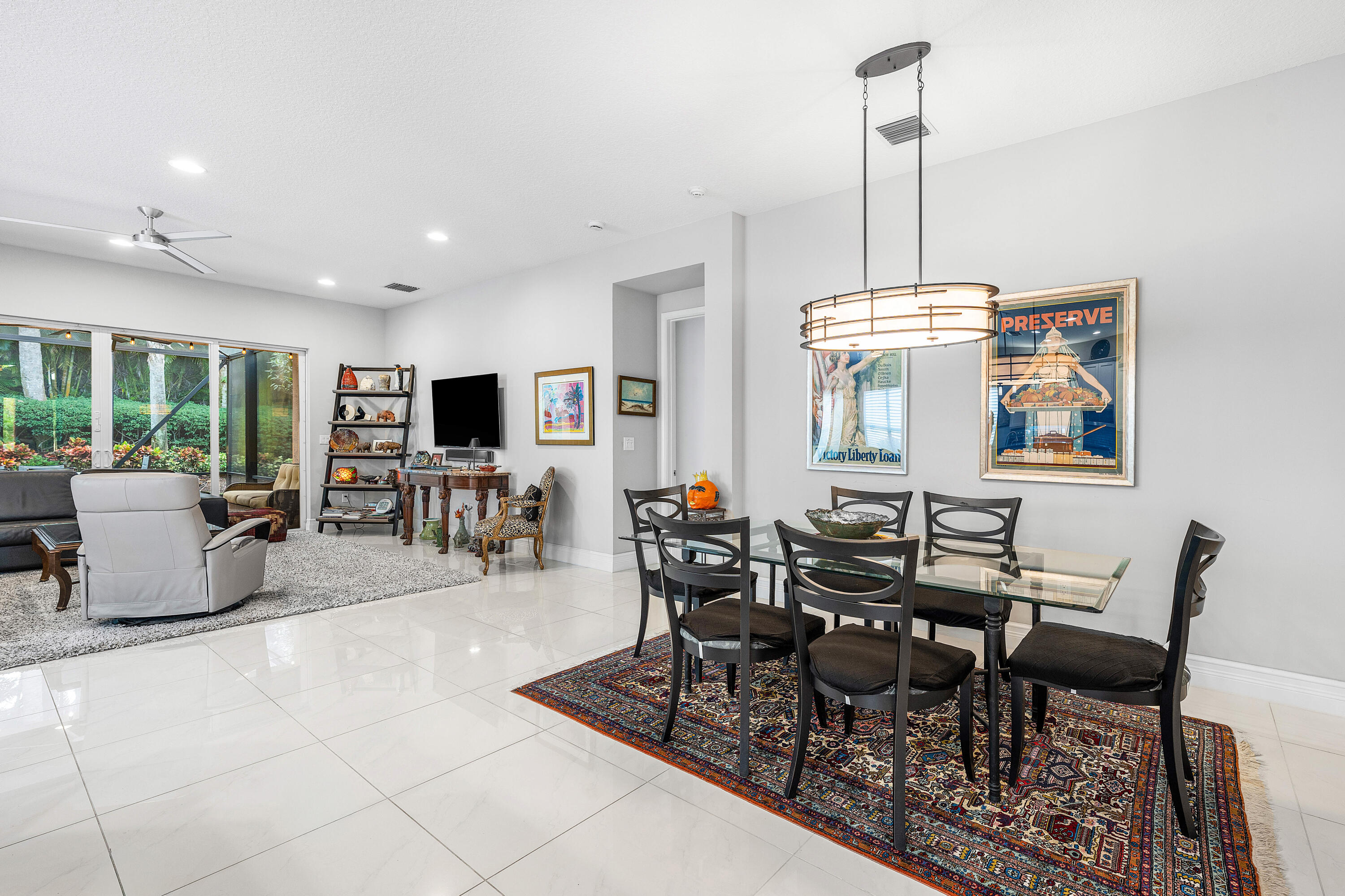 Valencia Cove - Residential