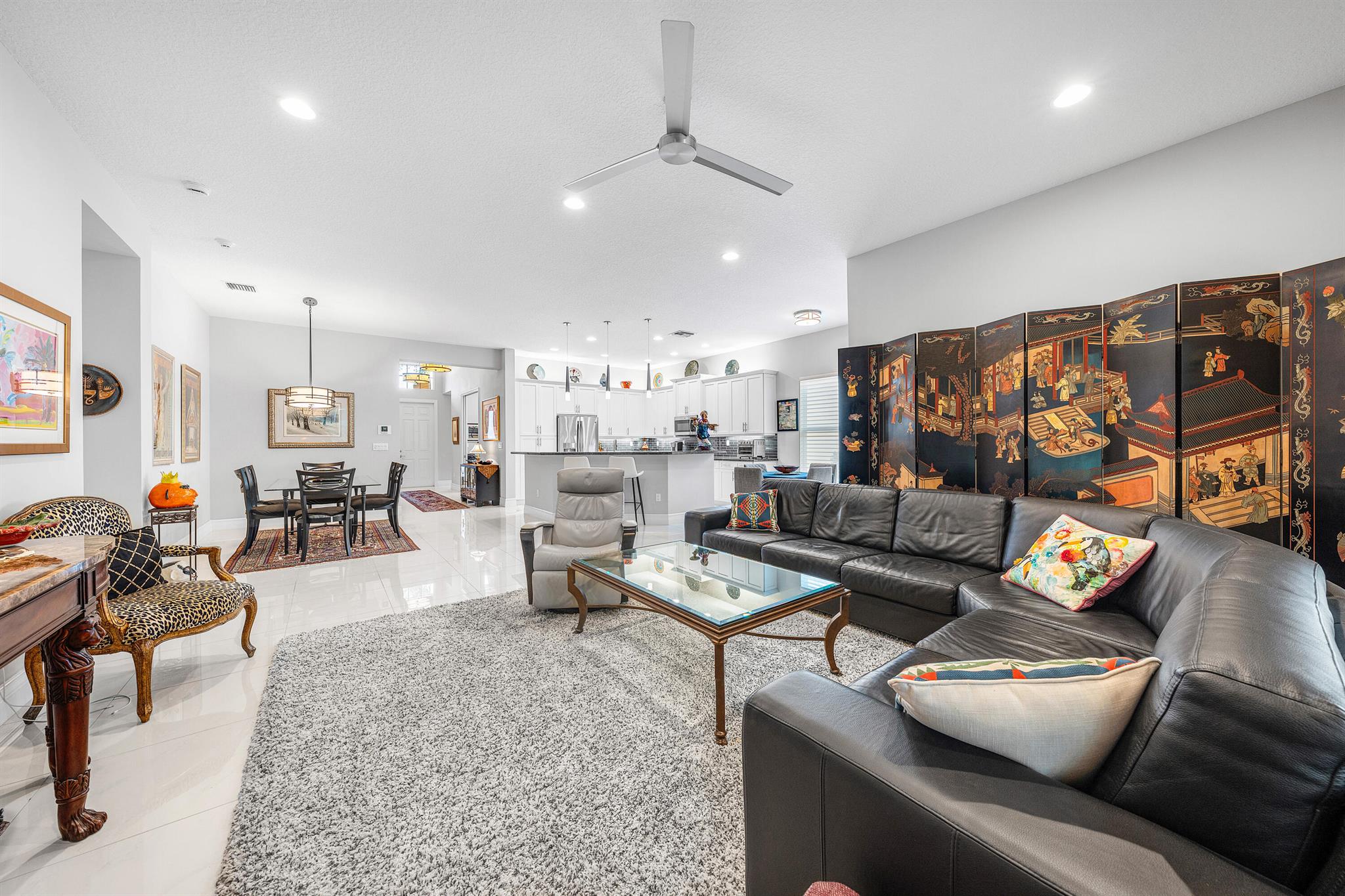 Valencia Cove - Residential