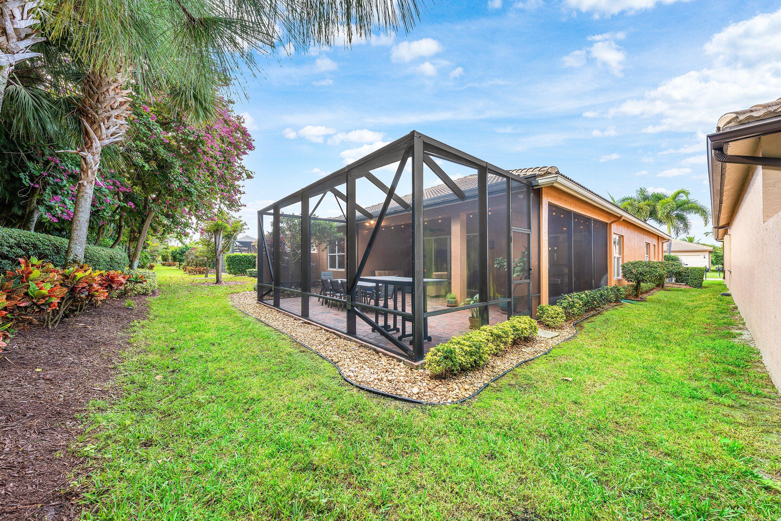 Valencia Cove - Residential