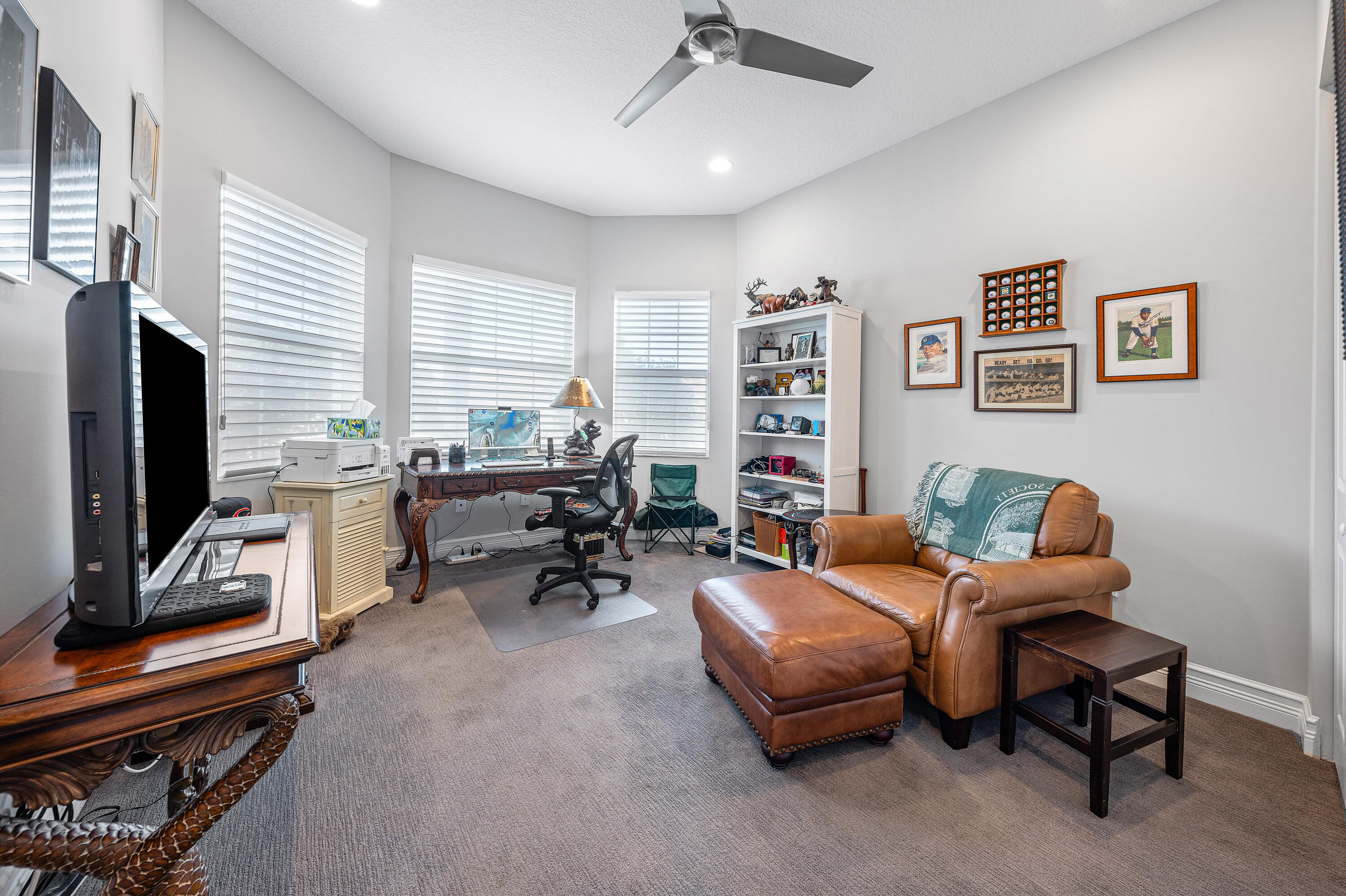 Valencia Cove - Residential