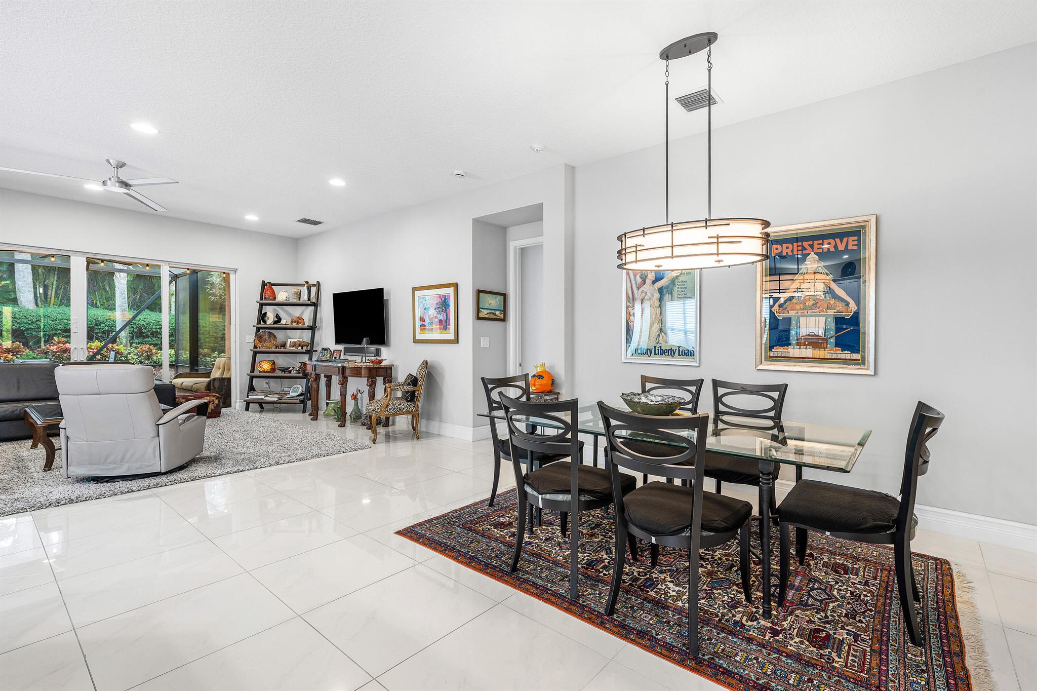 Valencia Cove - Residential