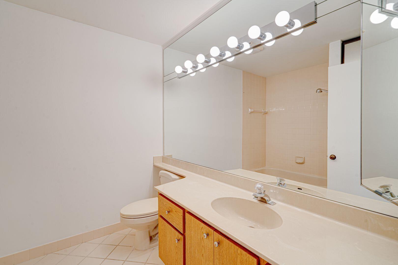 Bluffs-River - Residential Lease