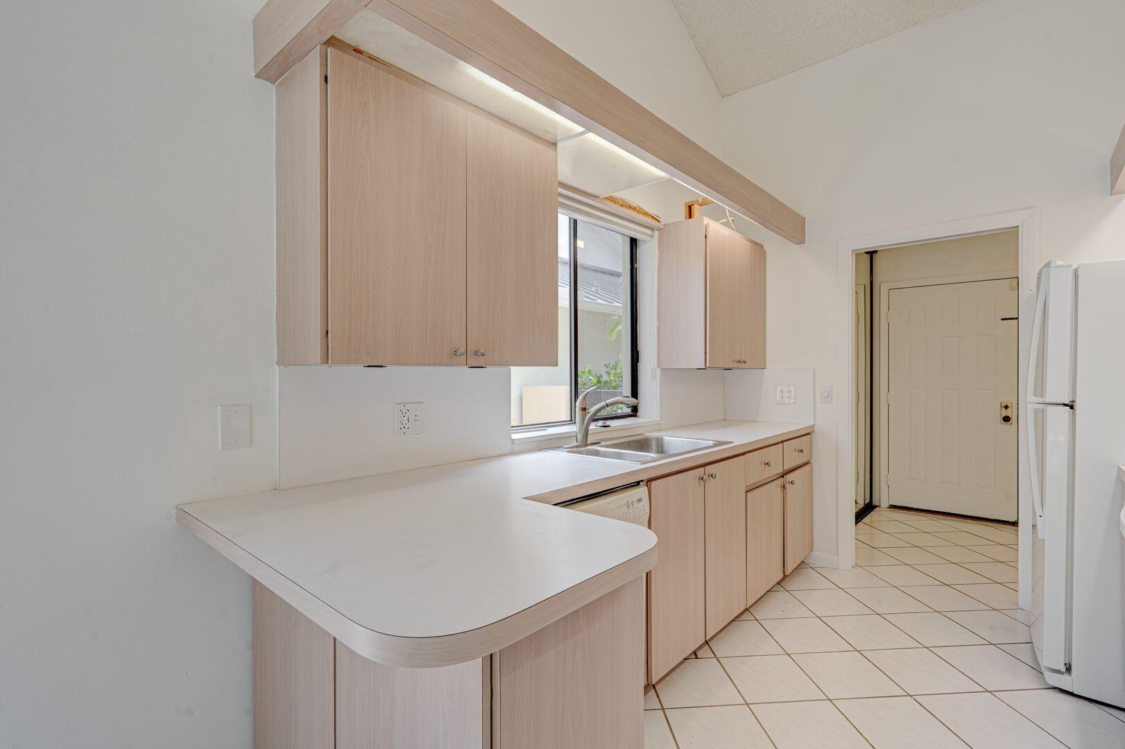 Bluffs-River - Residential Lease