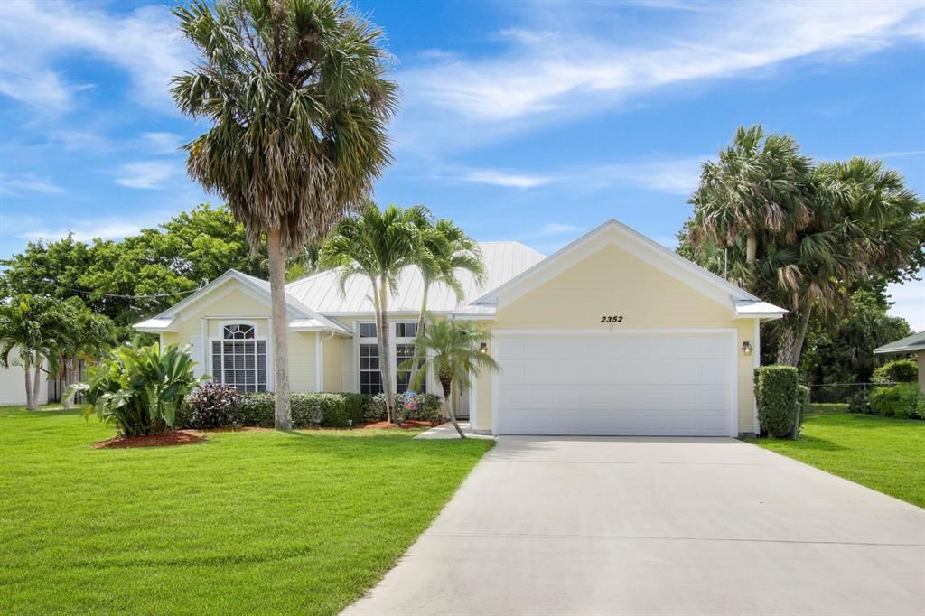 Photo of 2352 SE Maslan Avenue, Port Saint Lucie, FL 34952 (MLS # R10717236)