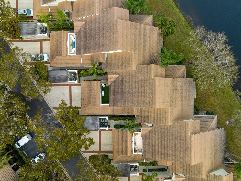 West Bay at Jonathan's La - Residential