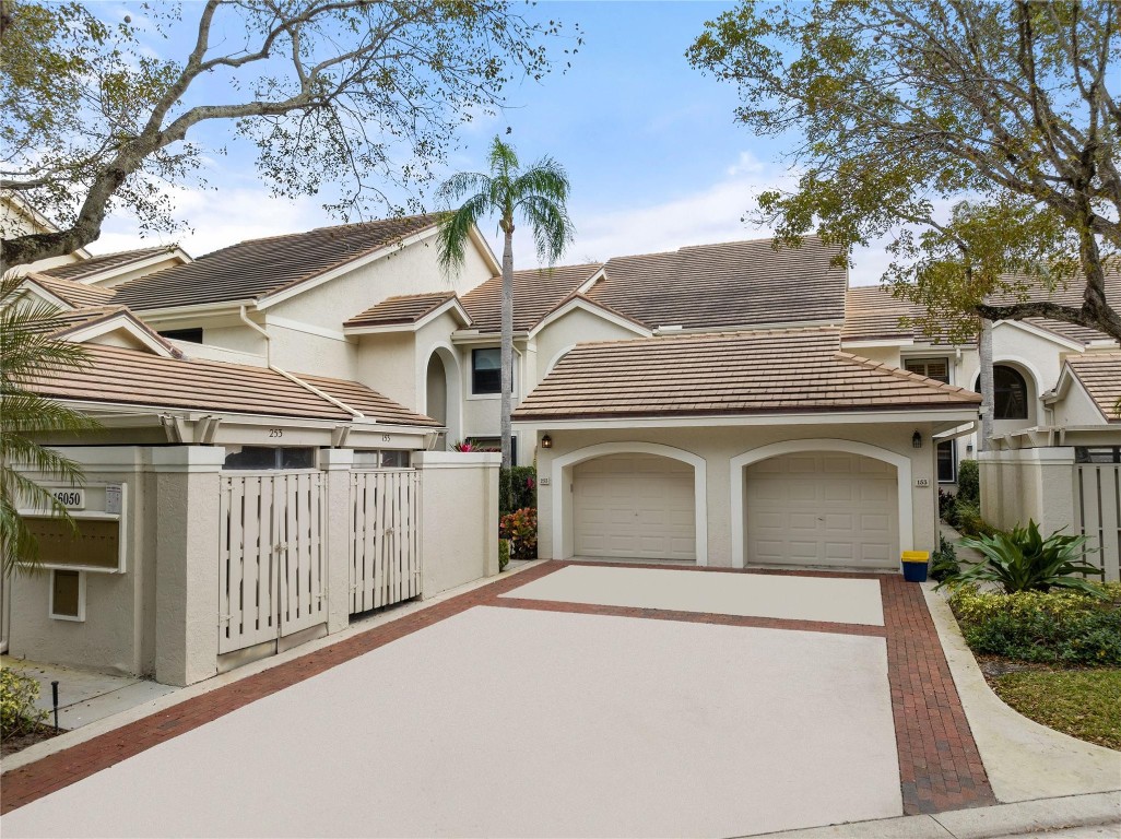 West Bay at Jonathan's La - Residential