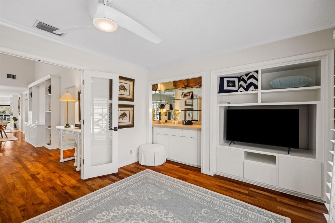 West Bay at Jonathan's La - Residential