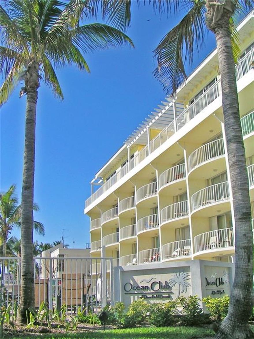 Furnished 1 bedroom 2 bath ocean front condo. Weekly rentals ok, perfect investment property!  Updated kitchen and baths.  Building renovated in 2015, new roof, new balcony, corner unit with impact windows and slider. Balcony overlooks community pool and the beautiful award winning Deerfield Beach!