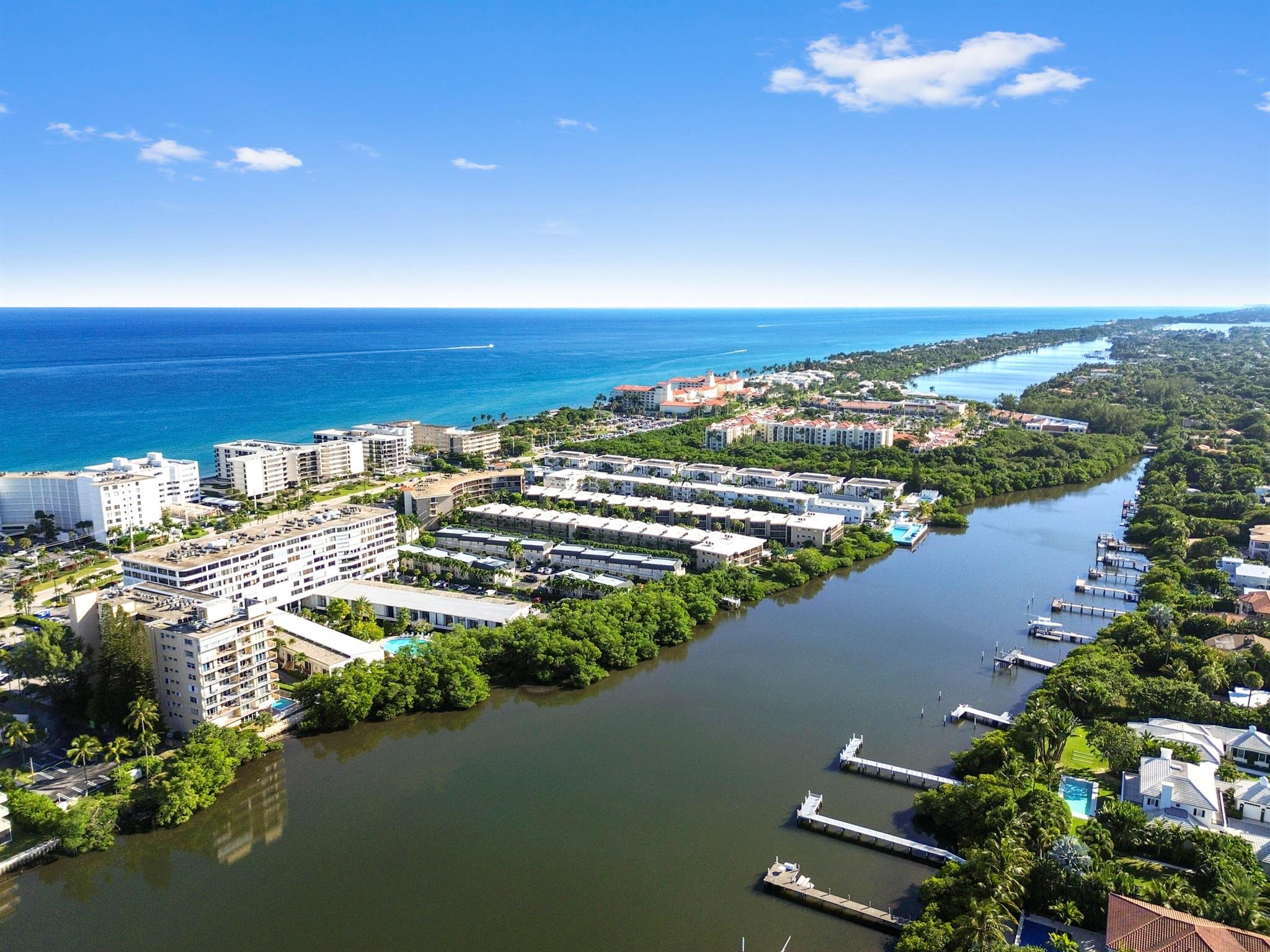 MAYFAIR HOUSE CONDO - Residential