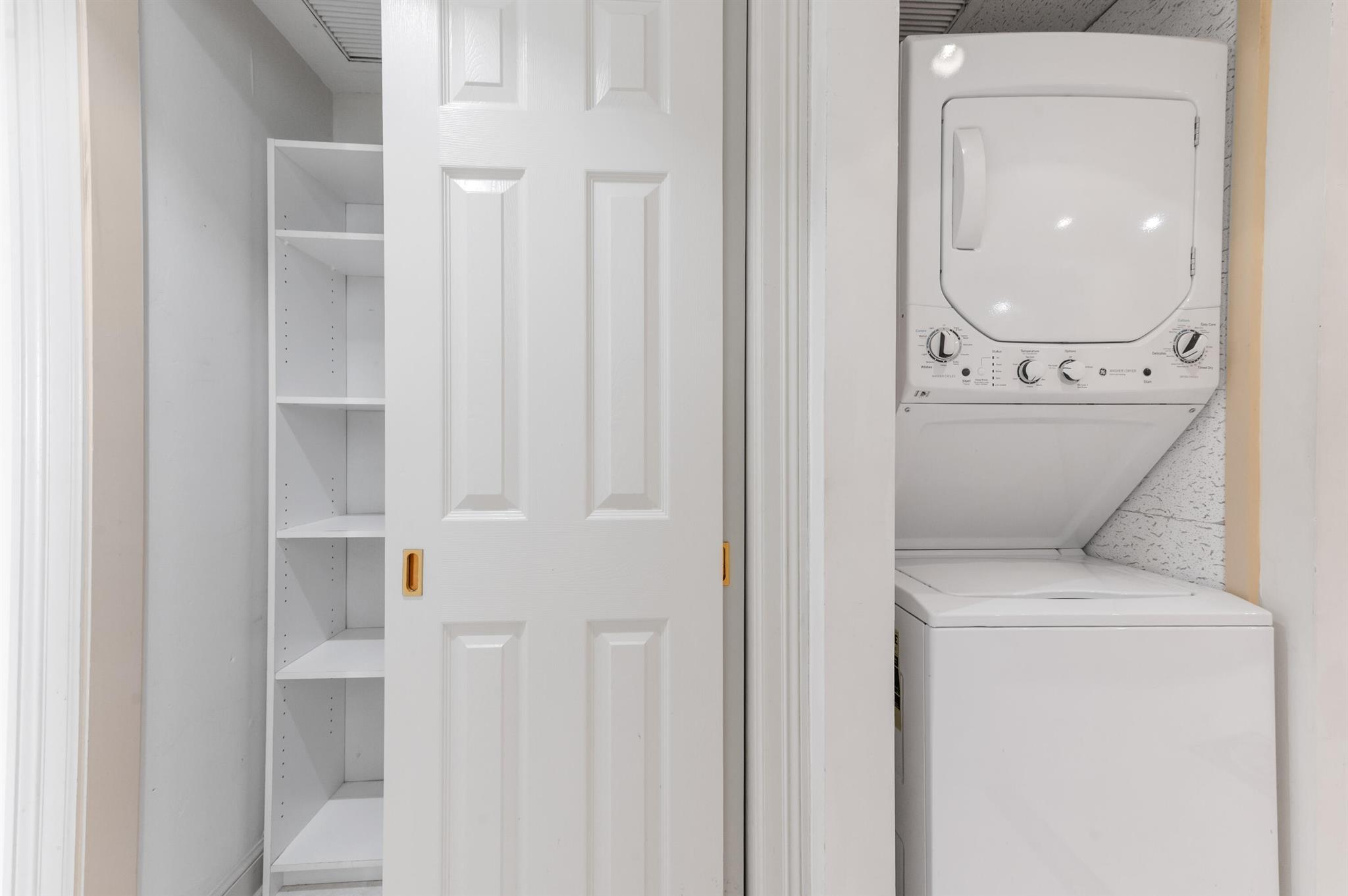 MAYFAIR HOUSE CONDO - Residential