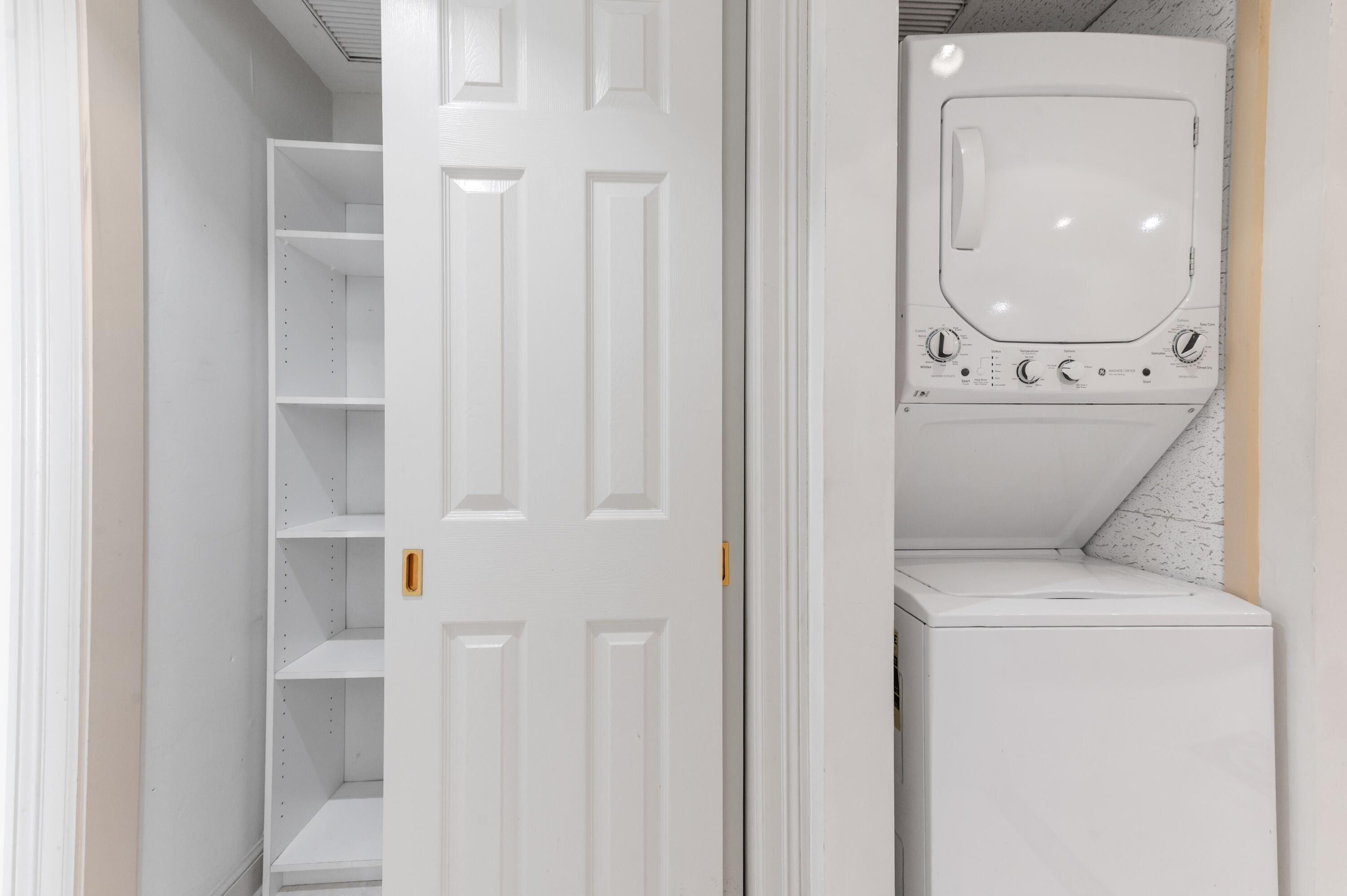 MAYFAIR HOUSE CONDO - Residential