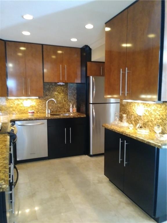 Kensington Place Townhome - Residential