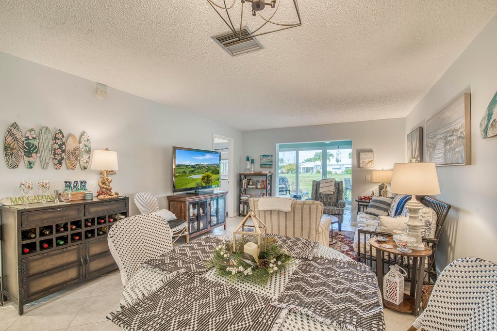 Photo of 400 SW Golfview Terrace #102, Boynton Beach, FL 33426 (MLS # R11140568)