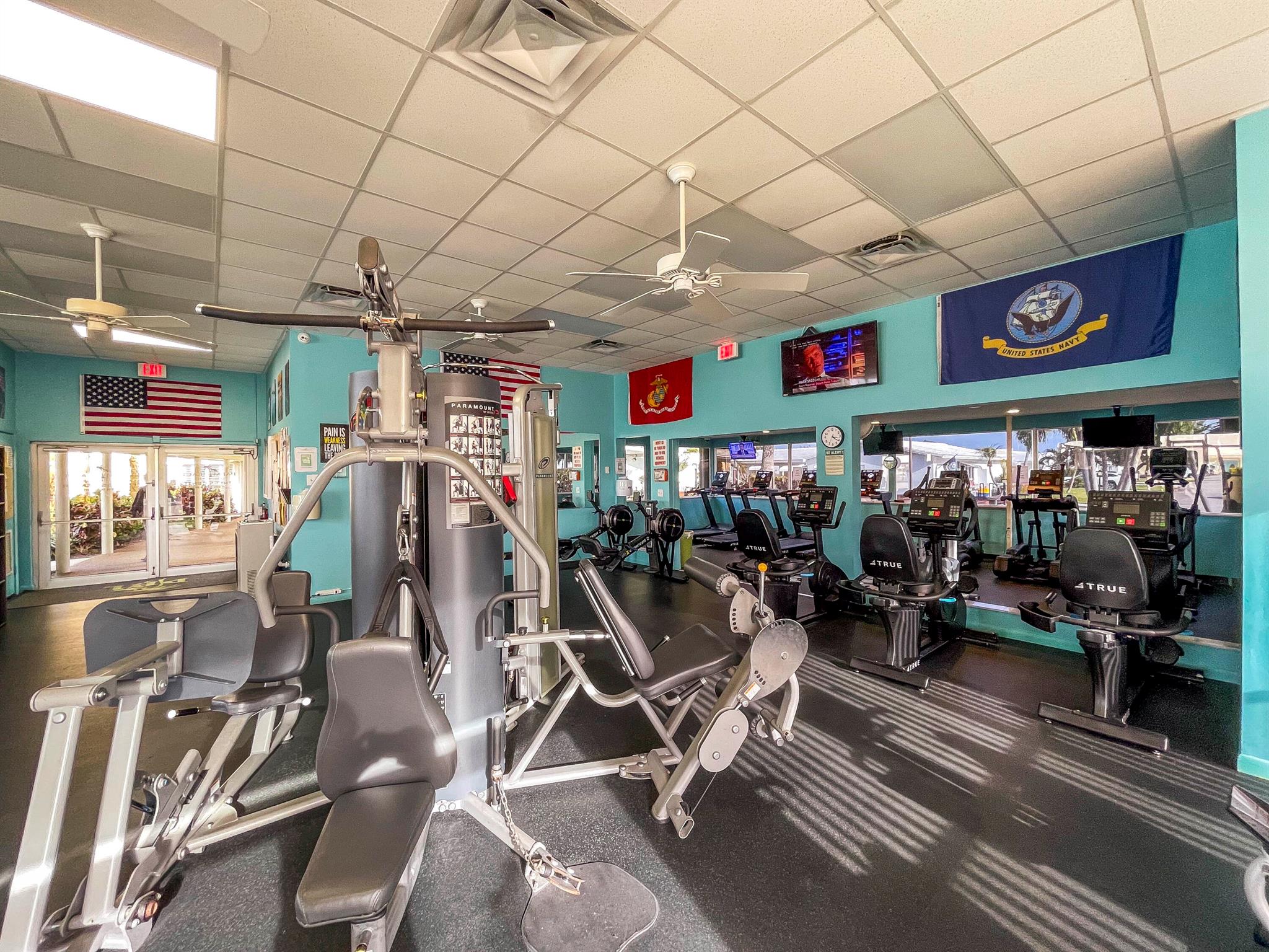 Leisureville Golf View Co - Residential