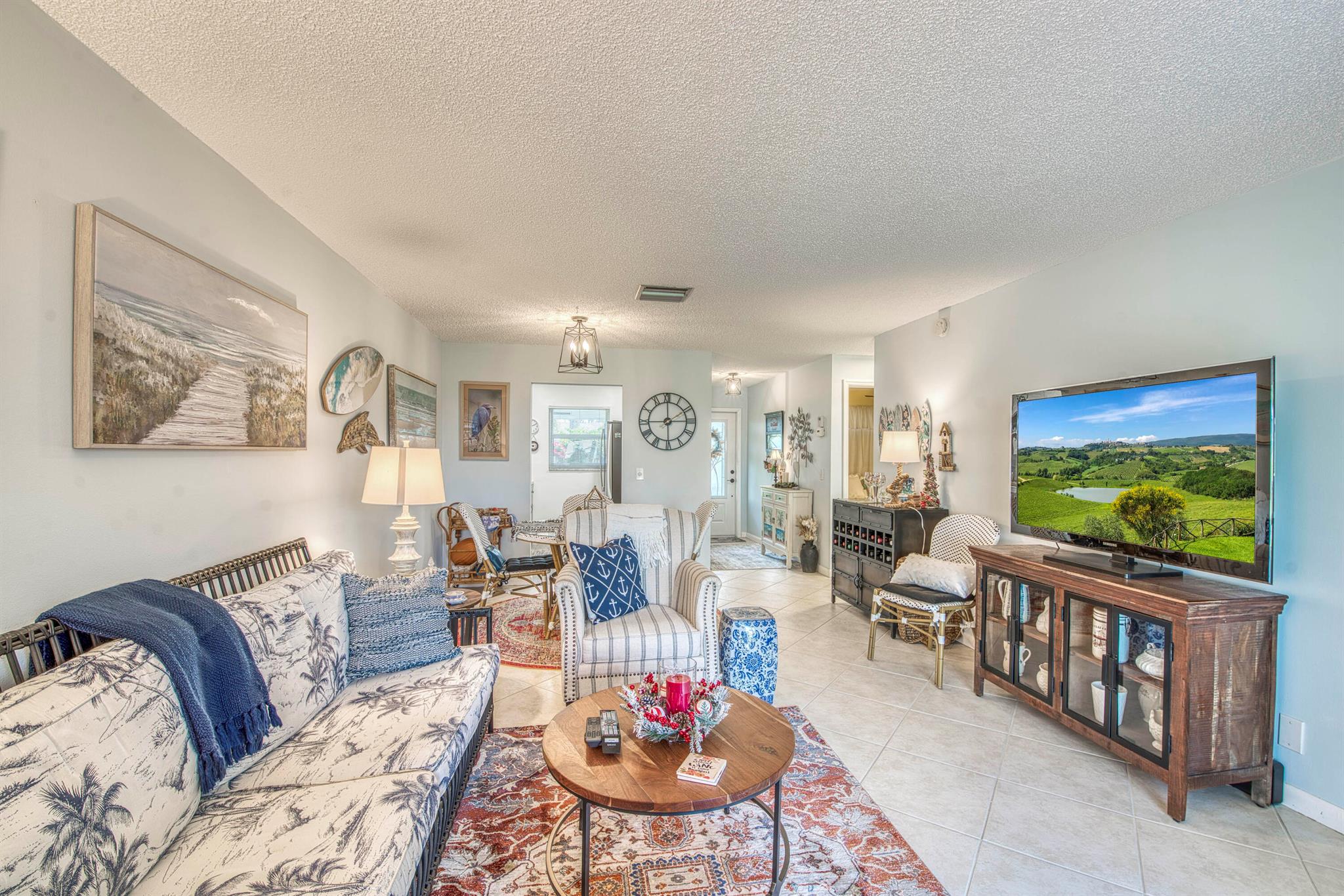 Leisureville Golf View Co - Residential