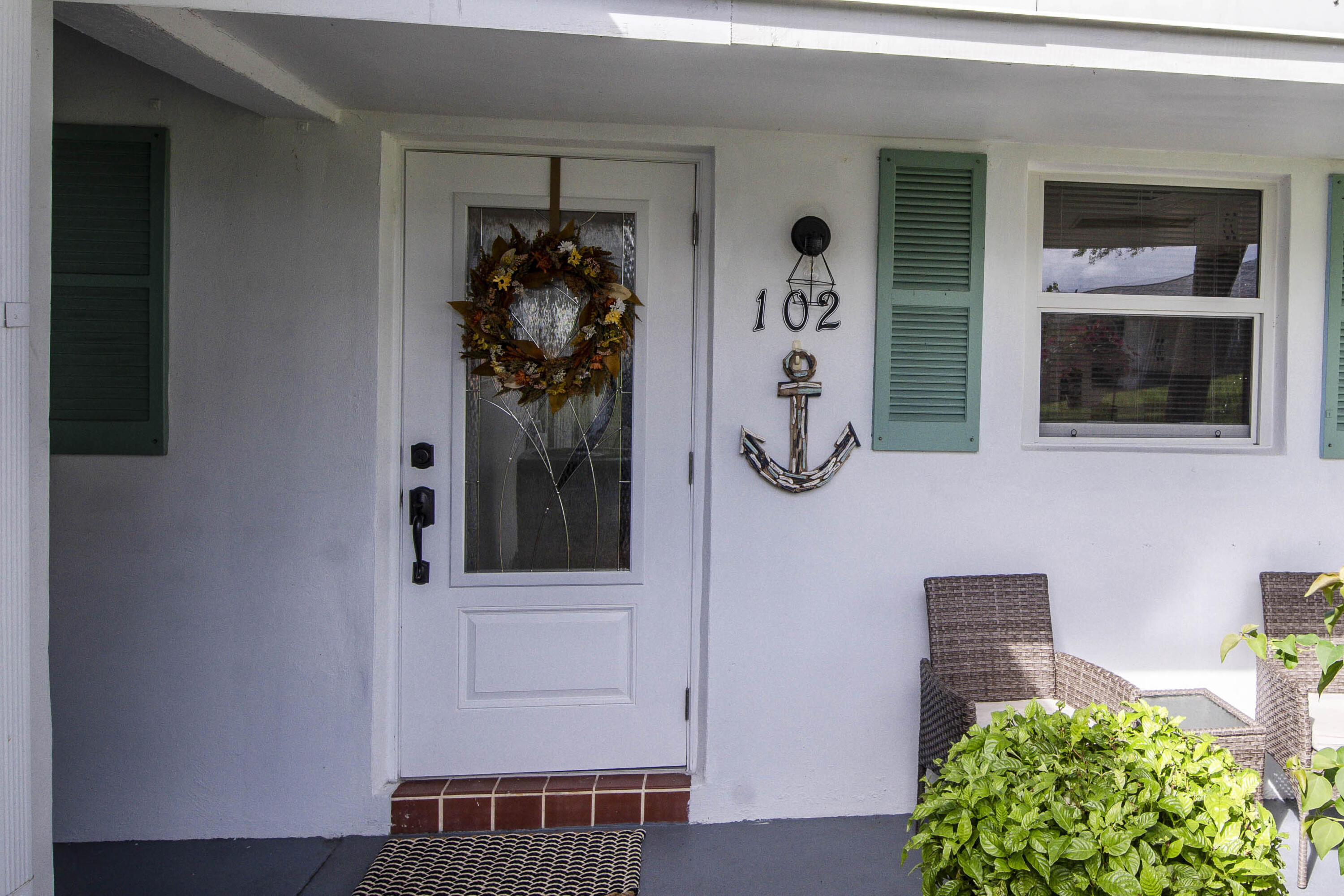 400 SW Golfview Terrace 102