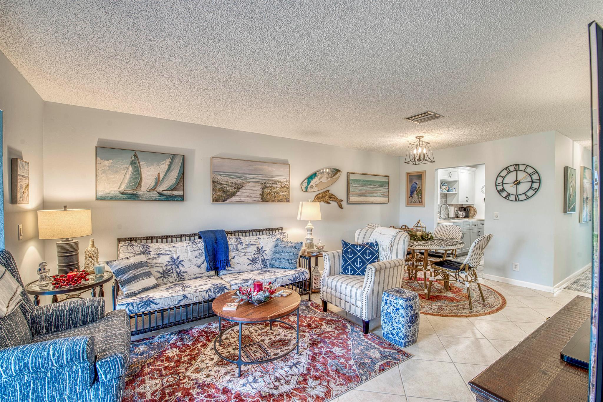 Leisureville Golf View Co - Residential