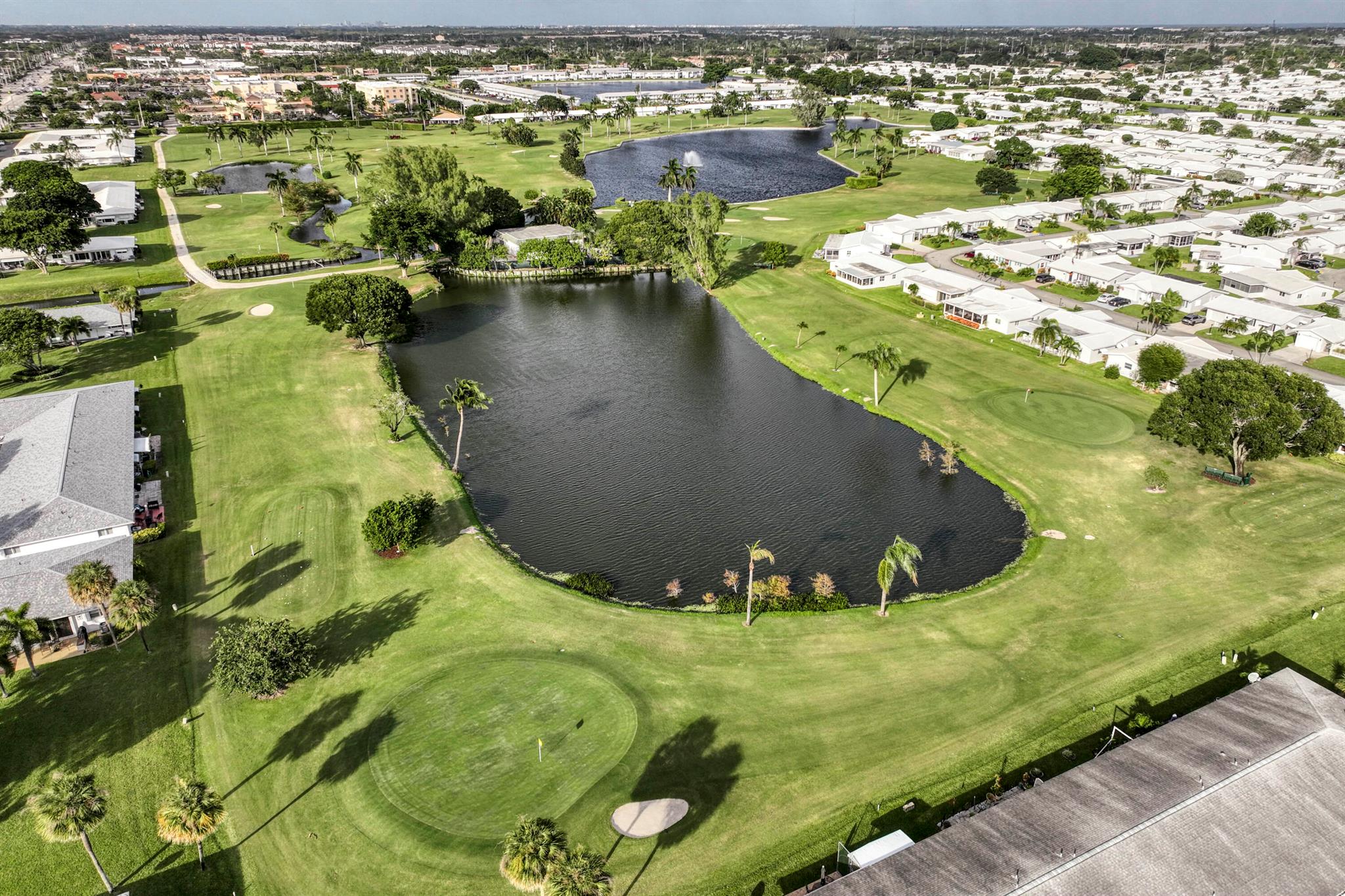Leisureville Golf View Co - Residential