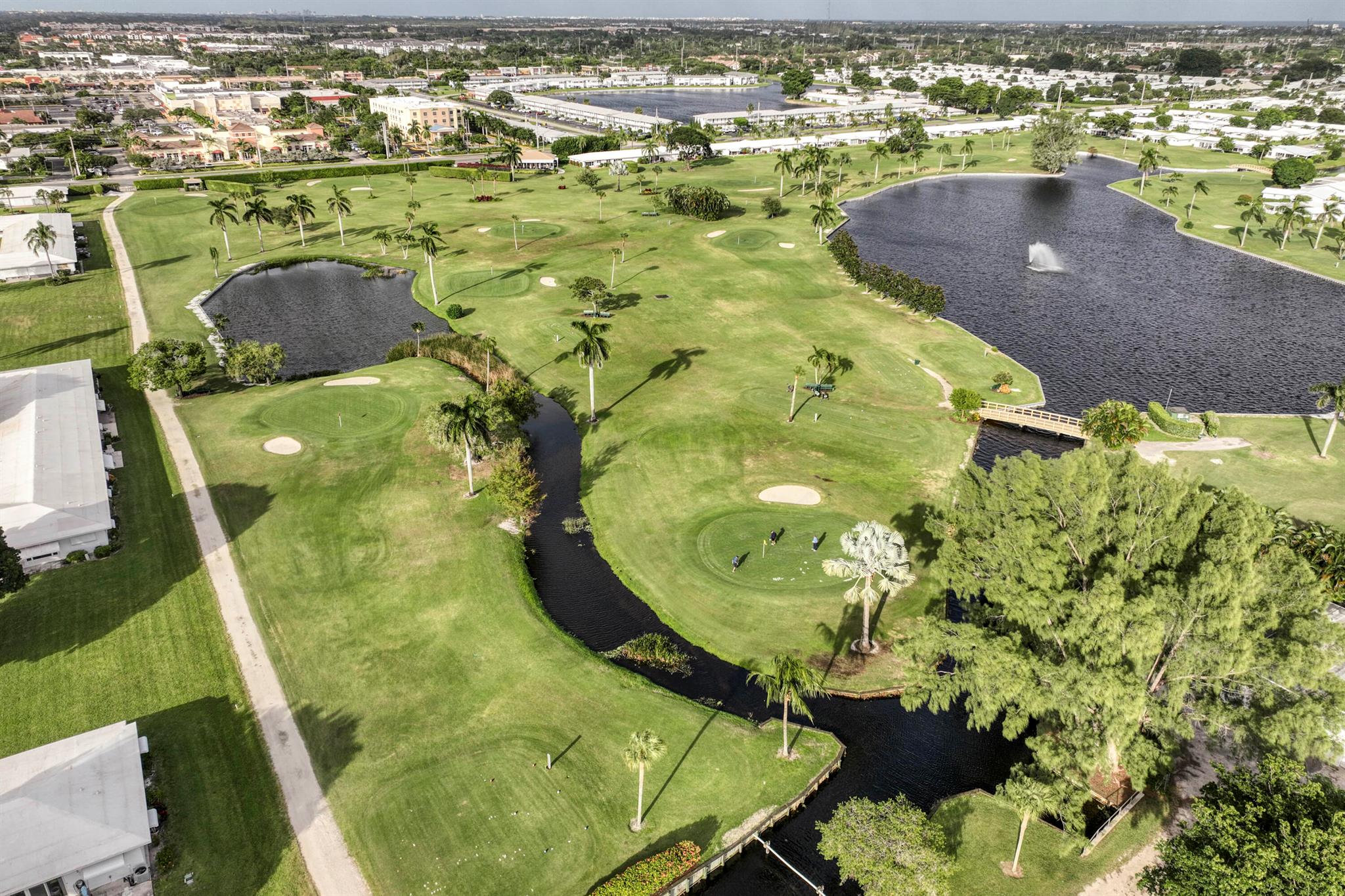 Leisureville Golf View Co - Residential