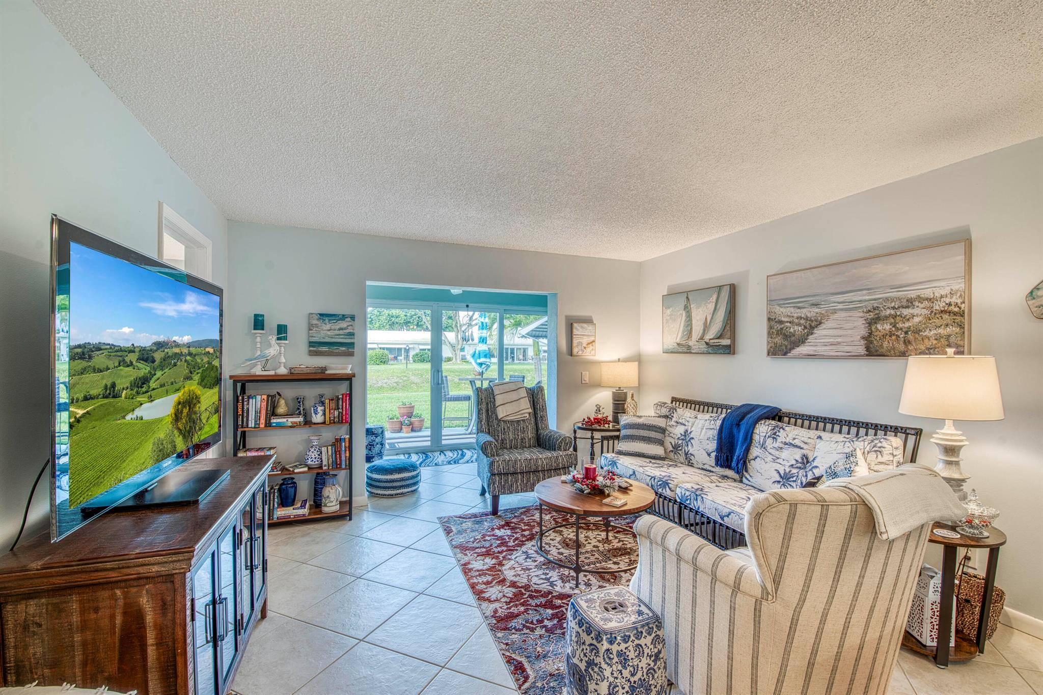 Leisureville Golf View Co - Residential