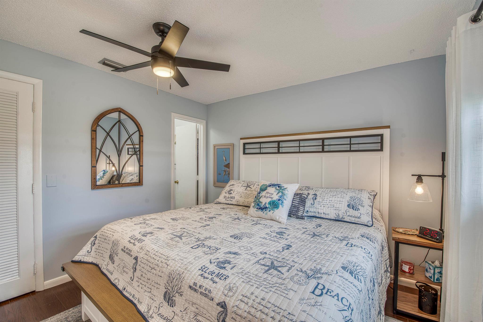 Leisureville Golf View Co - Residential