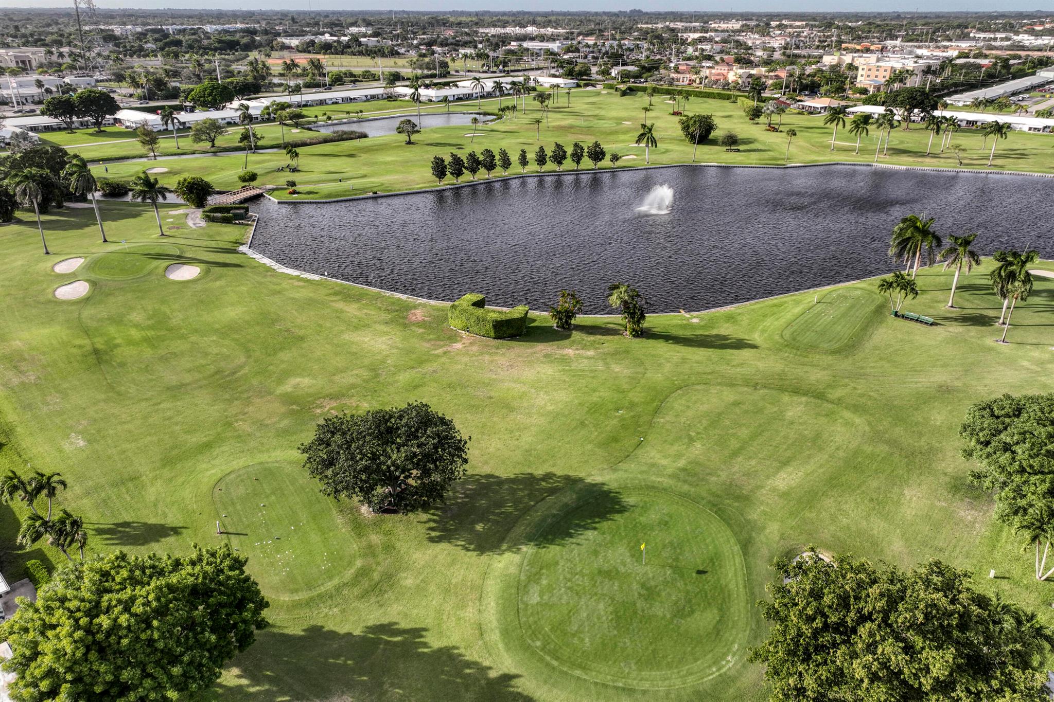 Leisureville Golf View Co - Residential