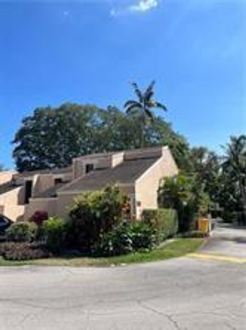 Condominium in Boca Raton FL 1069 13th Street St.jpg