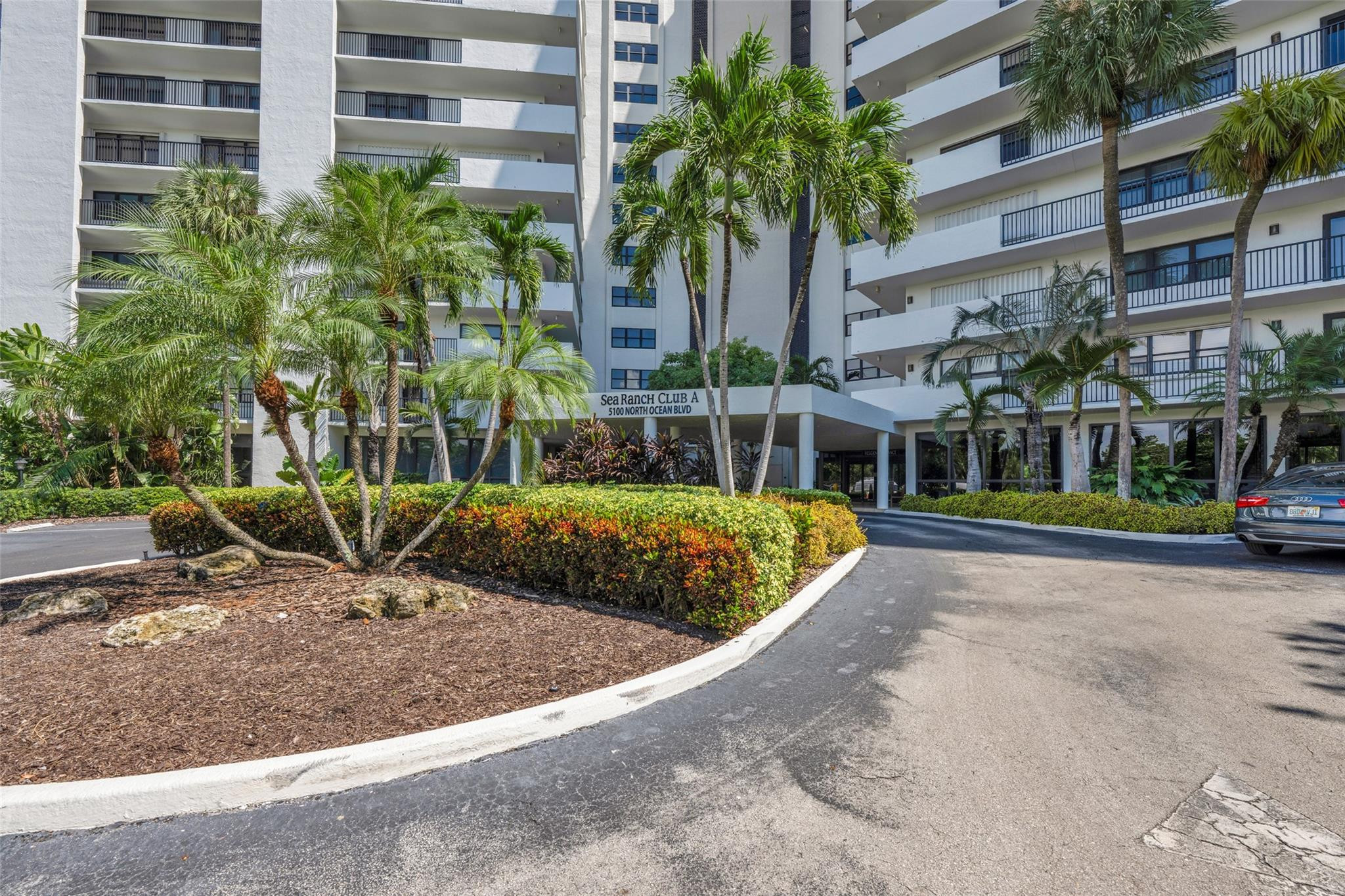 SEA RACH CLUD A - Residential