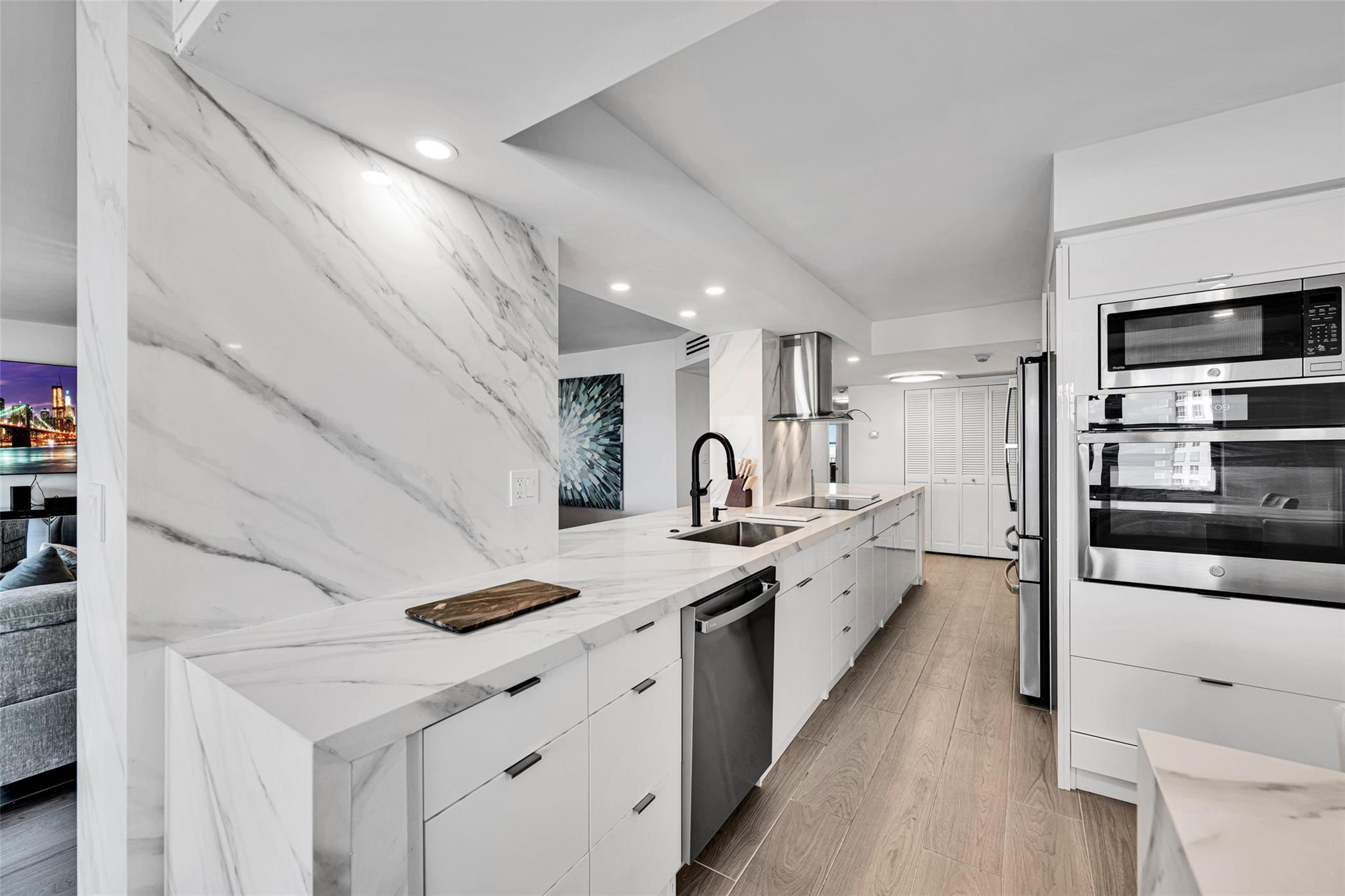 SEA RACH CLUD A - Residential