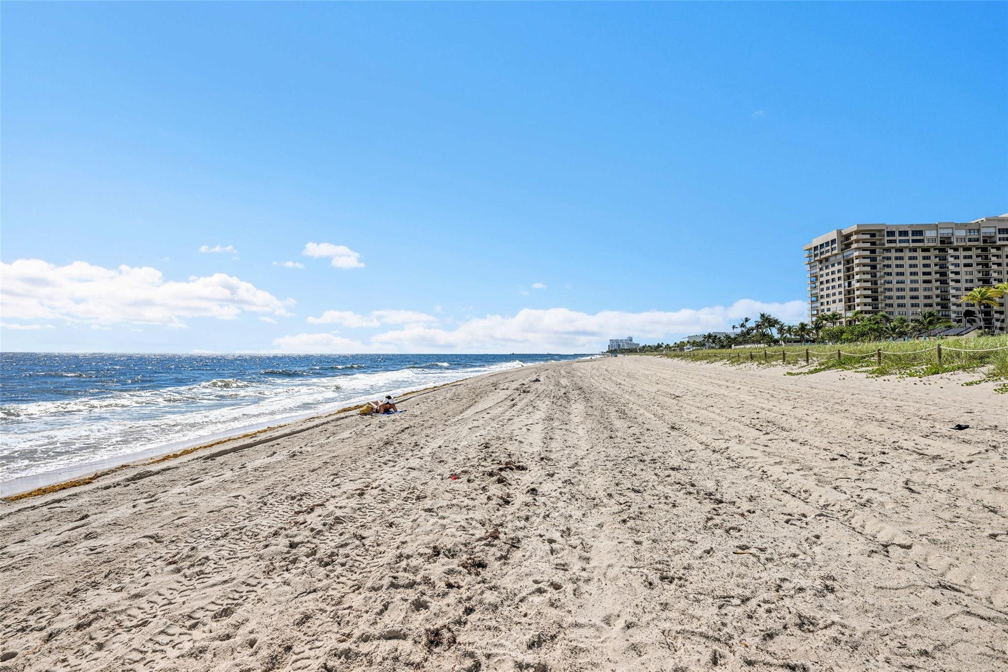 SEA RACH CLUD A - Residential