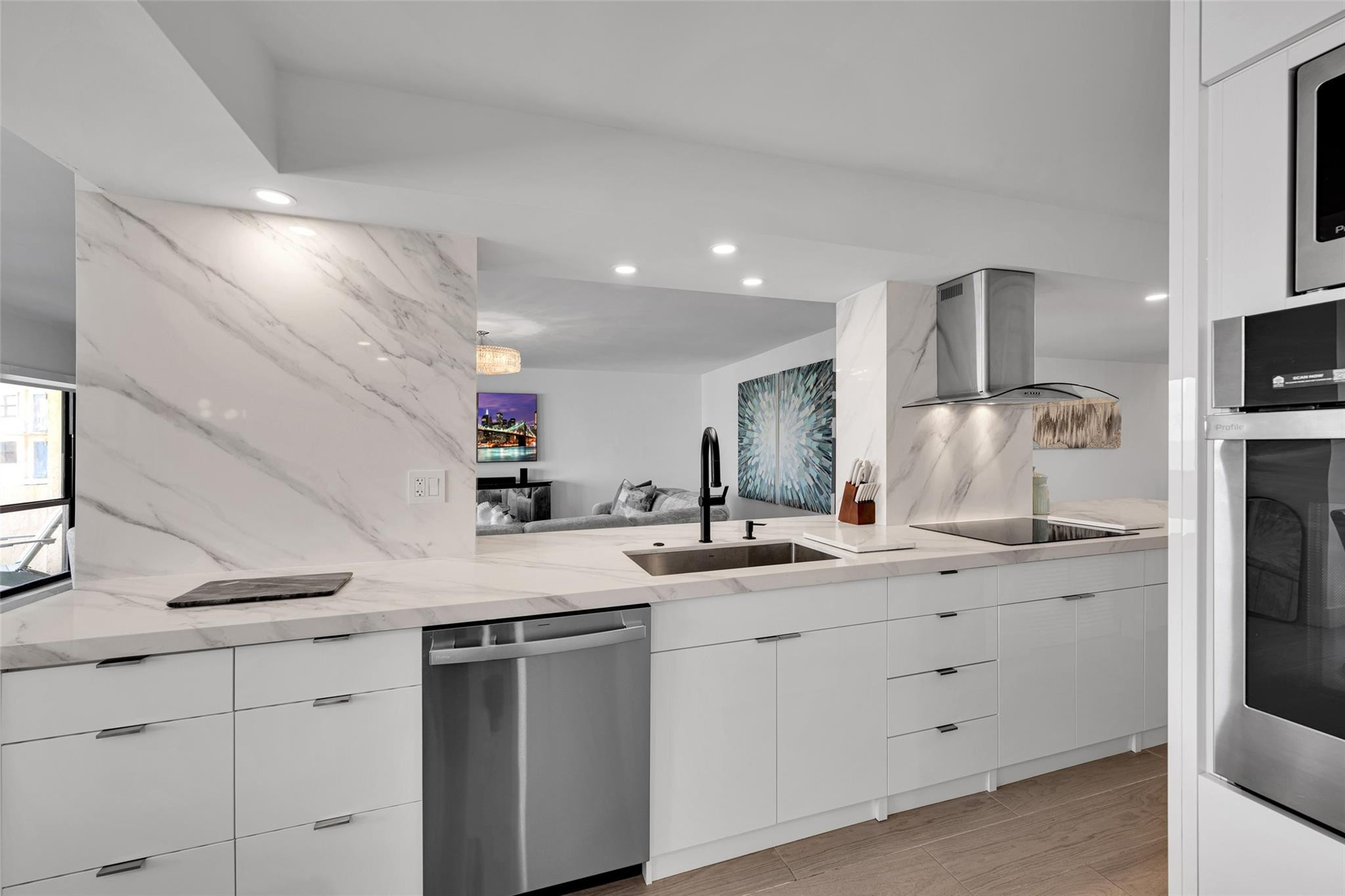 SEA RACH CLUD A - Residential