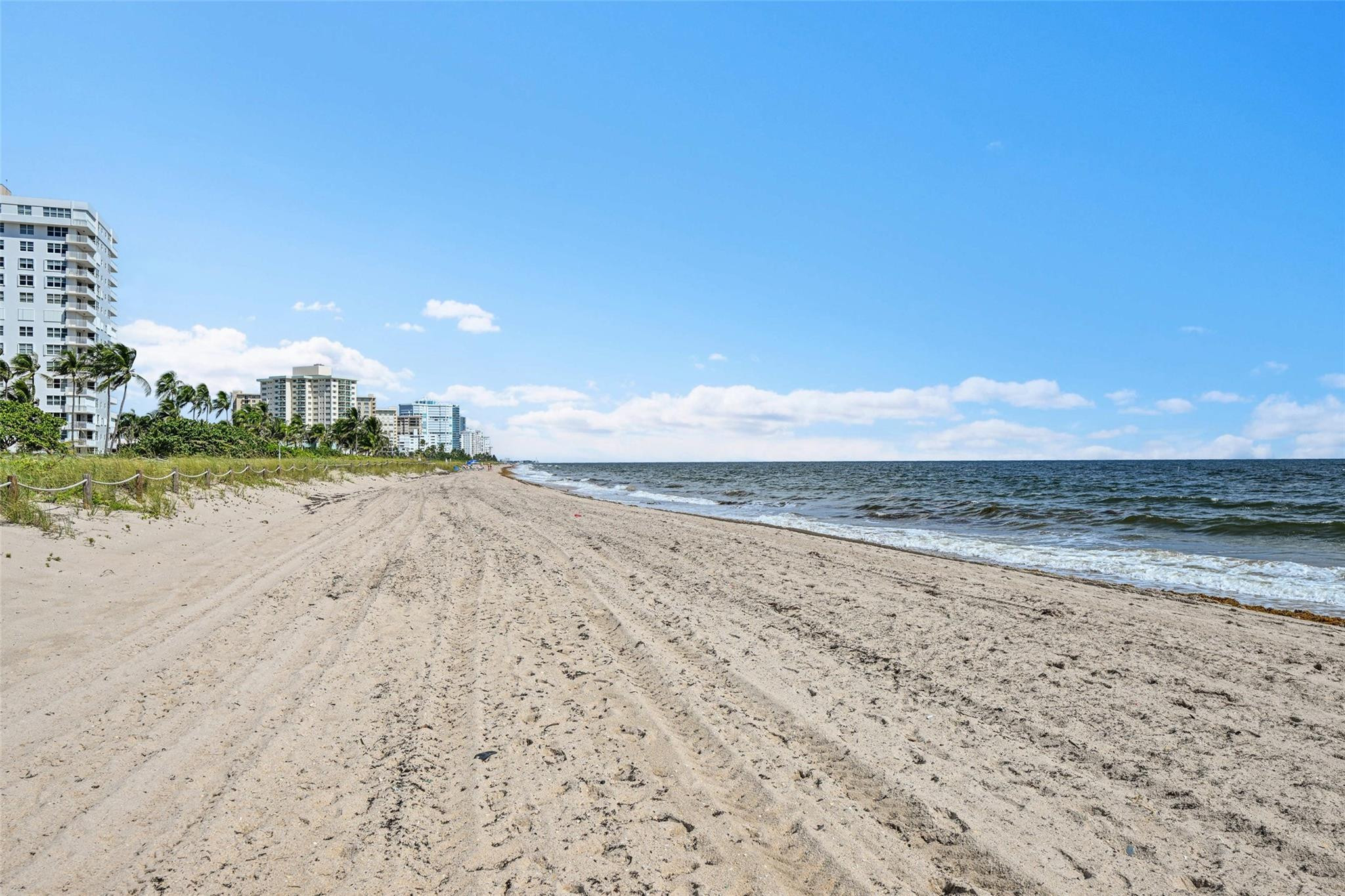 SEA RACH CLUD A - Residential