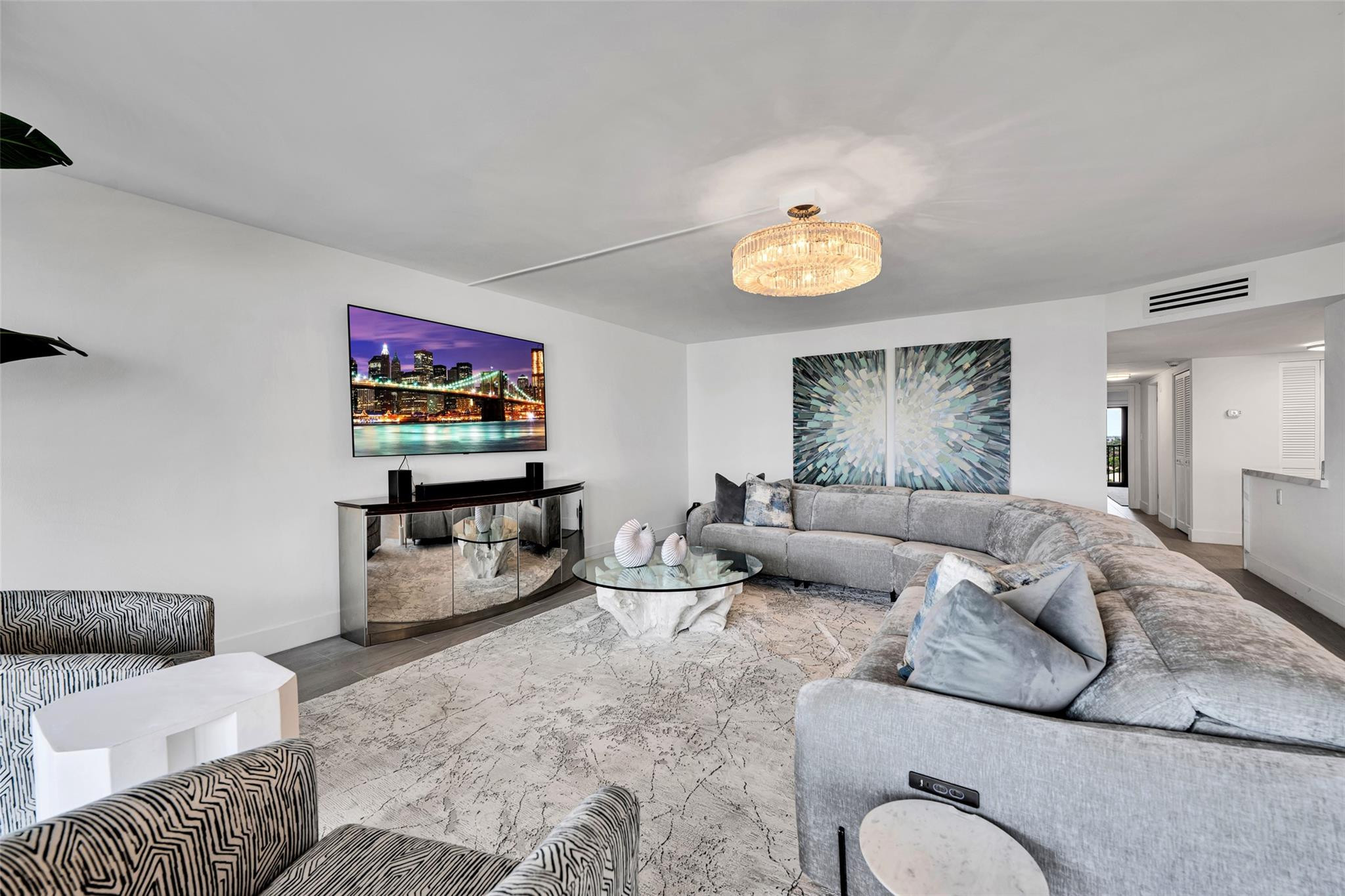 SEA RACH CLUD A - Residential