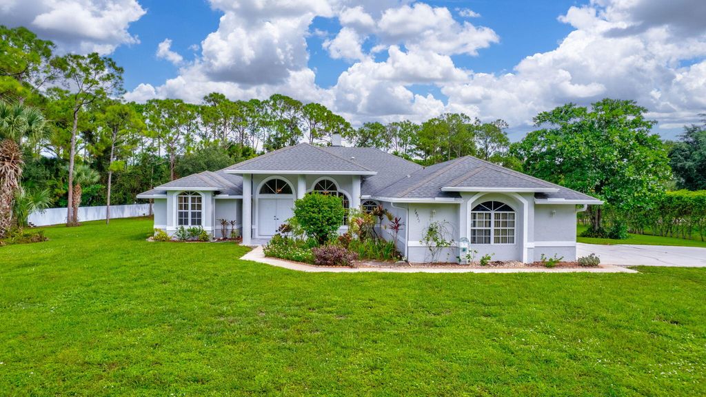 Photo of 14911 Orange Boulevard, Loxahatchee, FL 33470 (MLS # R11145859)