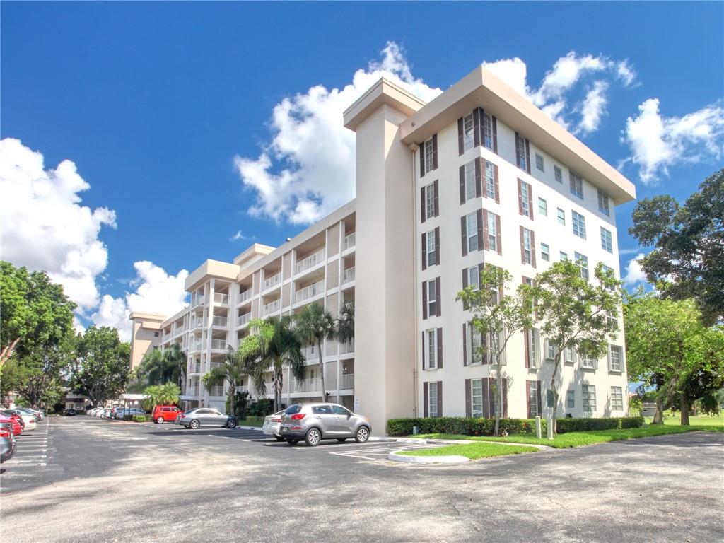 PALM-AIRE C C APTS 31 CON - Residential Lease