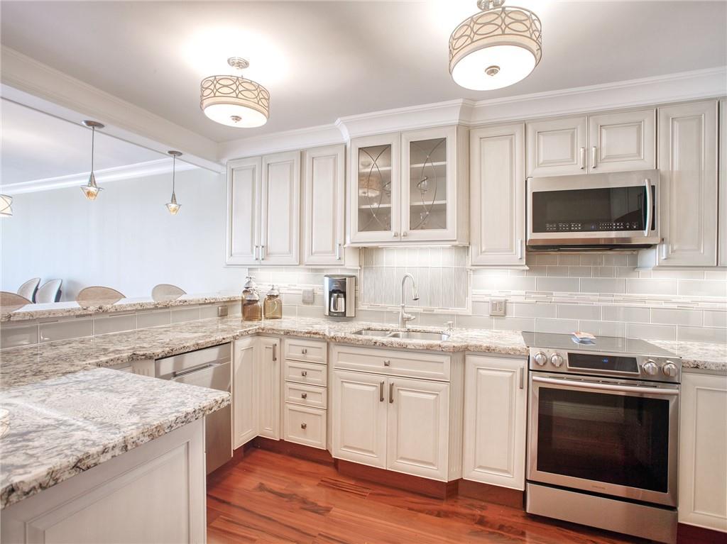 PALM-AIRE C C APTS 31 CON - Residential Lease