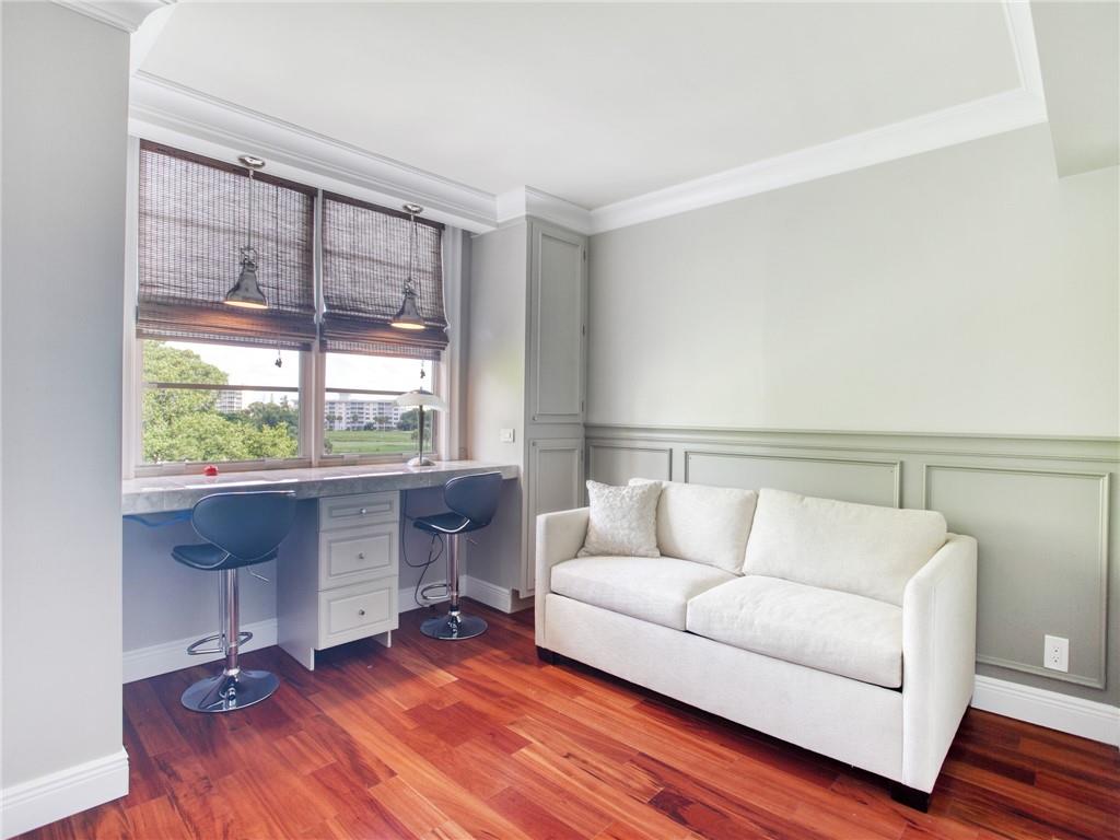 PALM-AIRE C C APTS 31 CON - Residential Lease