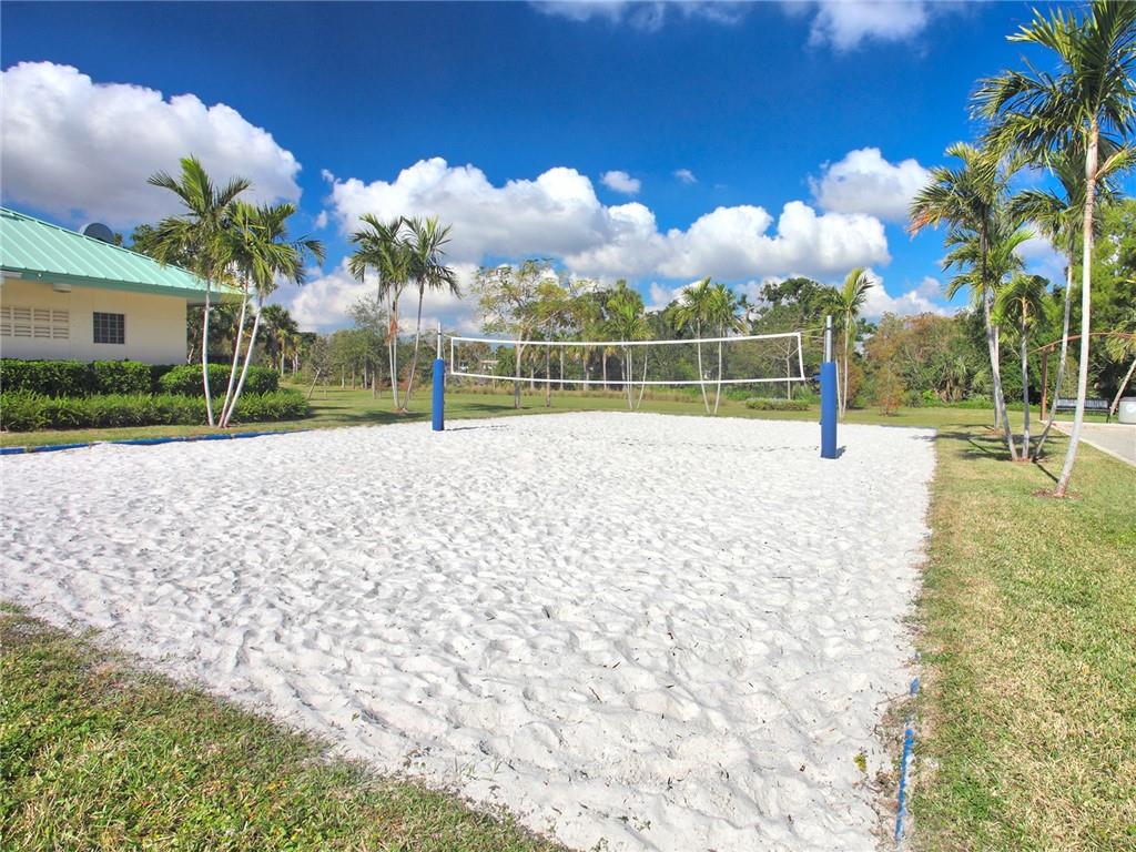 PALM-AIRE C C APTS 31 CON - Residential Lease