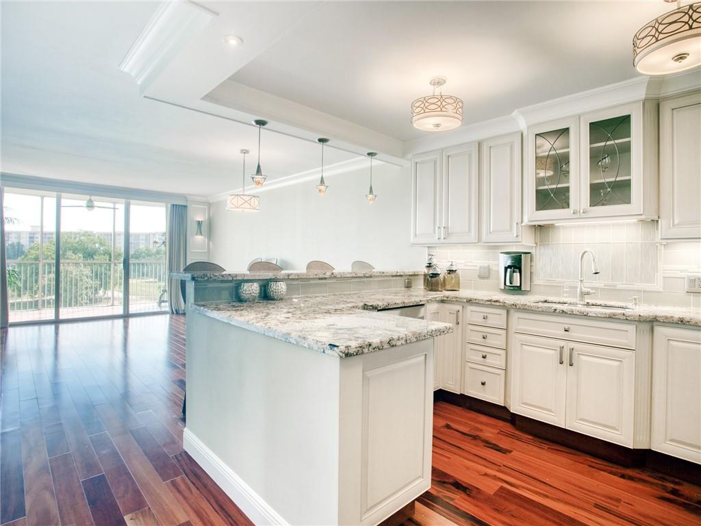 PALM-AIRE C C APTS 31 CON - Residential Lease