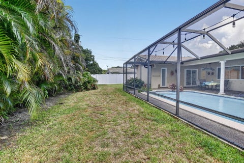 Tiny photo for 7241 NW 5TH Court, Plantation, FL 33317 (MLS # B26069879)