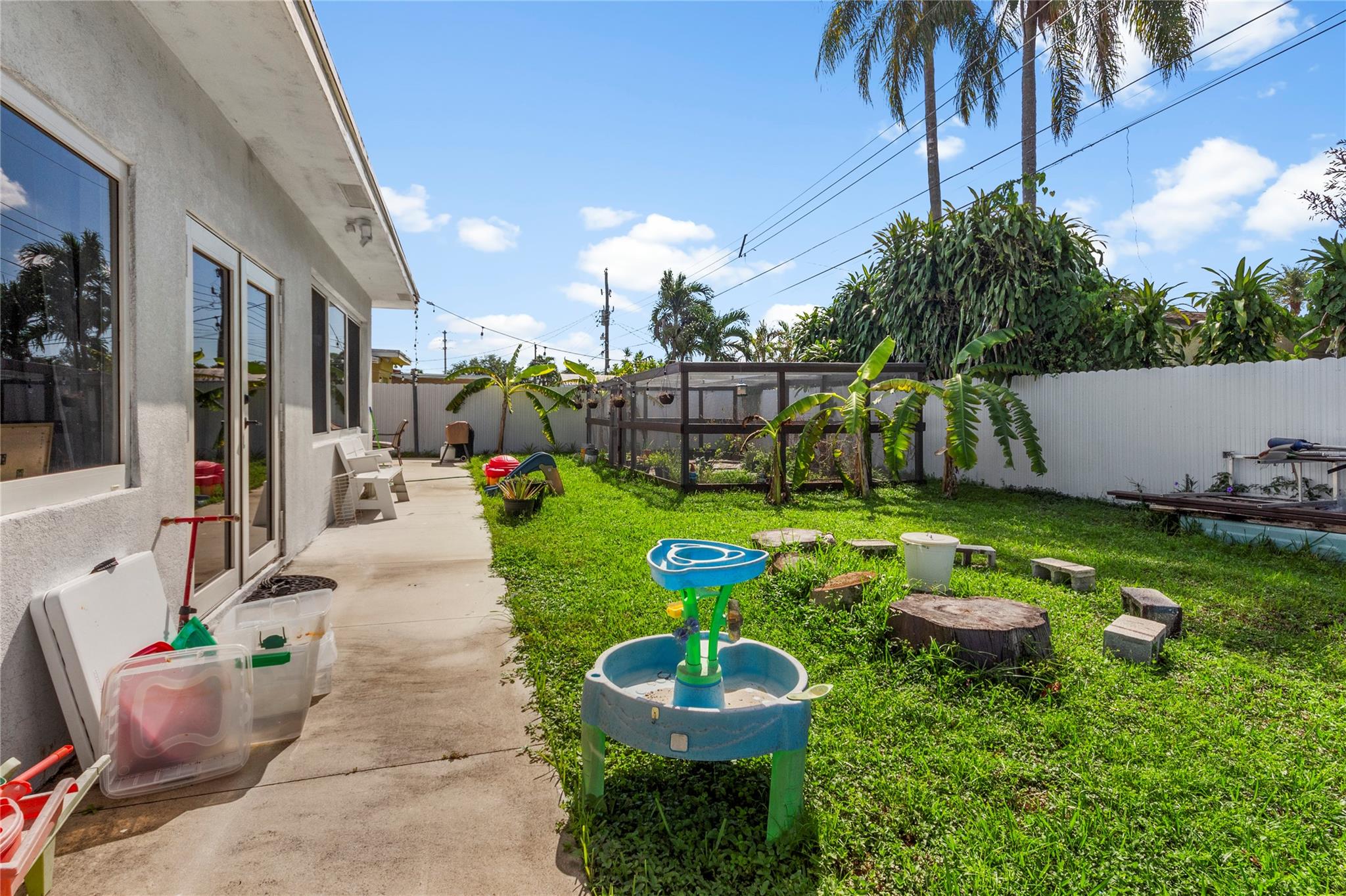BOULEVARD HEIGHTS - Residential Lease