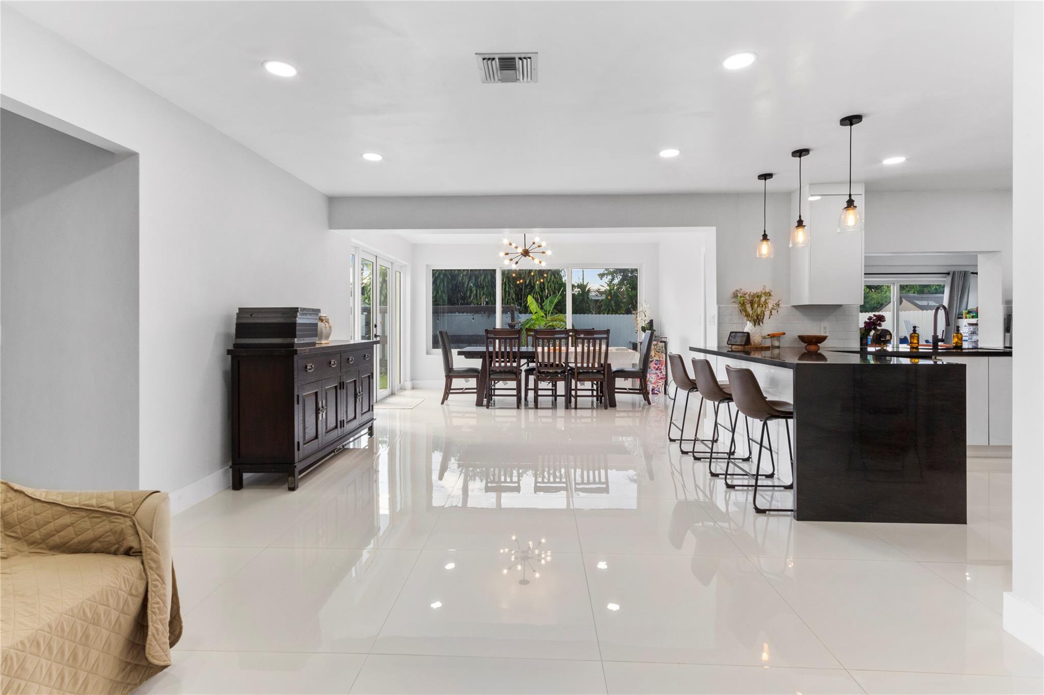 BOULEVARD HEIGHTS - Residential Lease