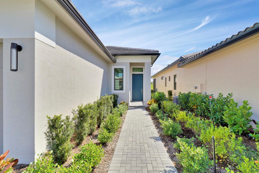 Photo of 10135 SW Latium Way, Port Saint Lucie, FL 34987 (MLS # R11069421)