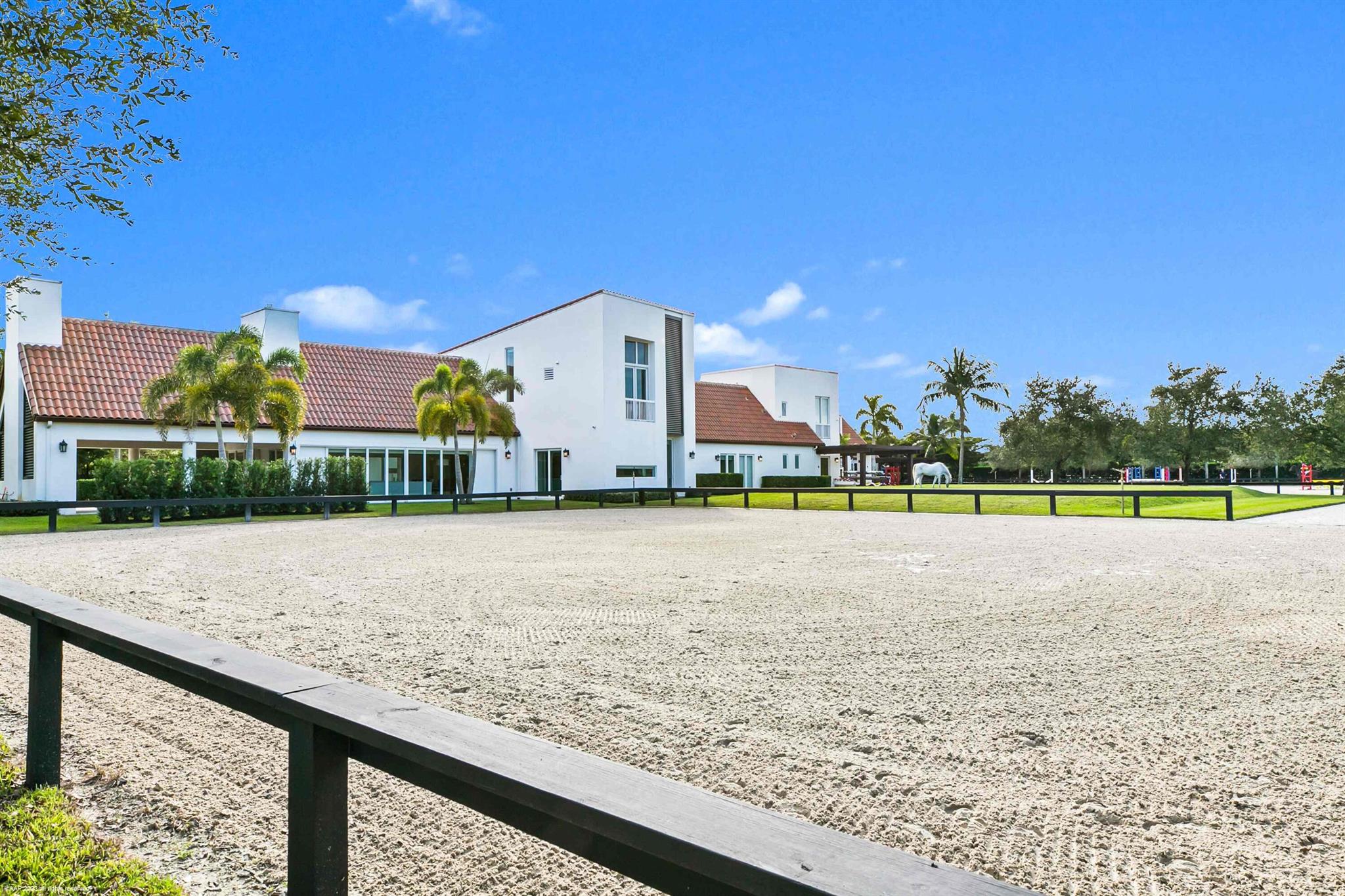 SADDLE TRAIL PARK OF WELLINGTON - Residential Lease