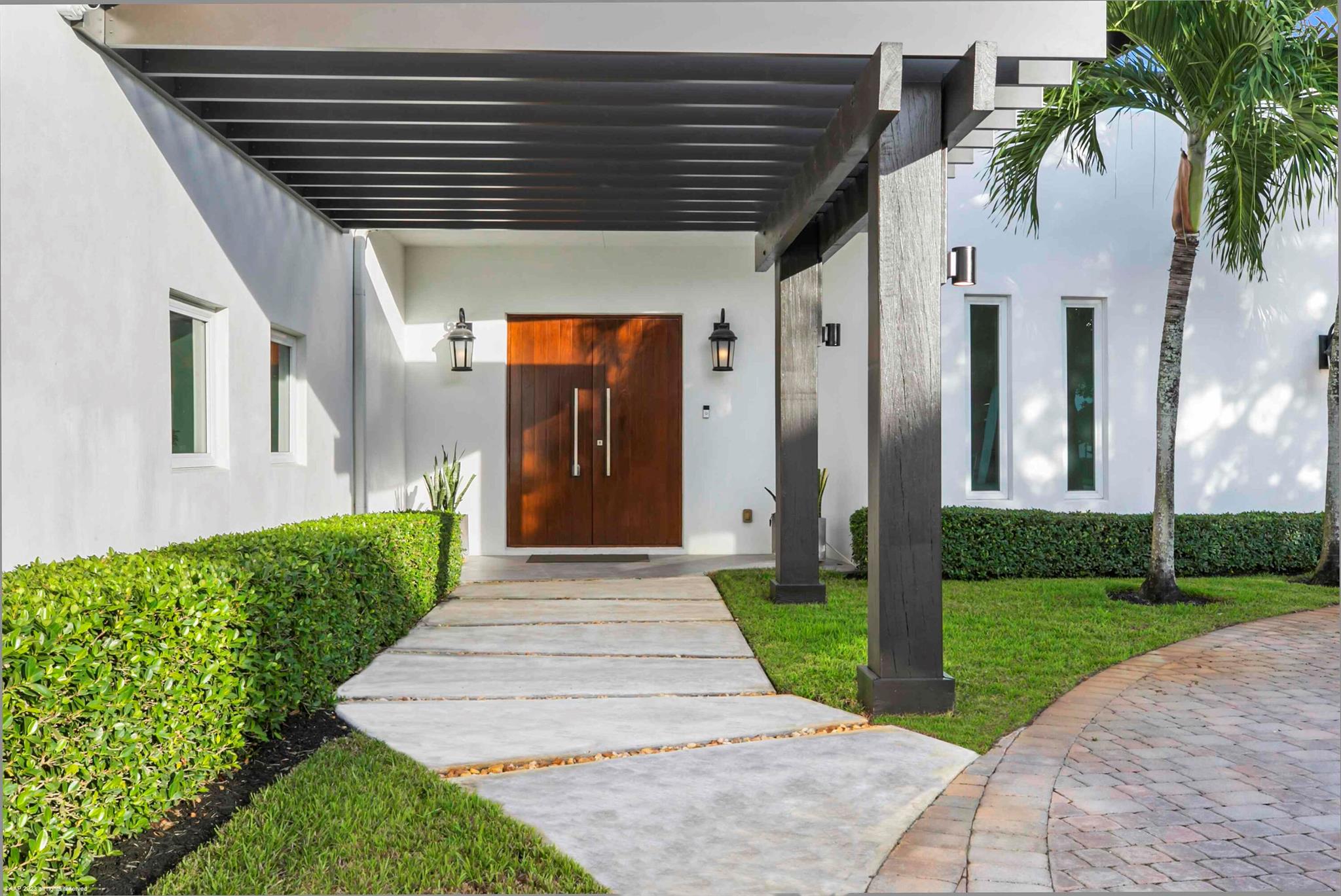 SADDLE TRAIL PARK OF WELLINGTON - Residential Lease