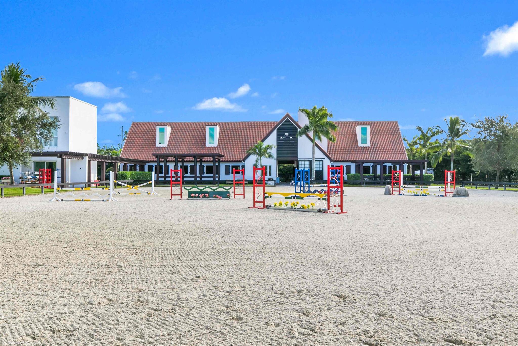 SADDLE TRAIL PARK OF WELLINGTON - Residential Lease